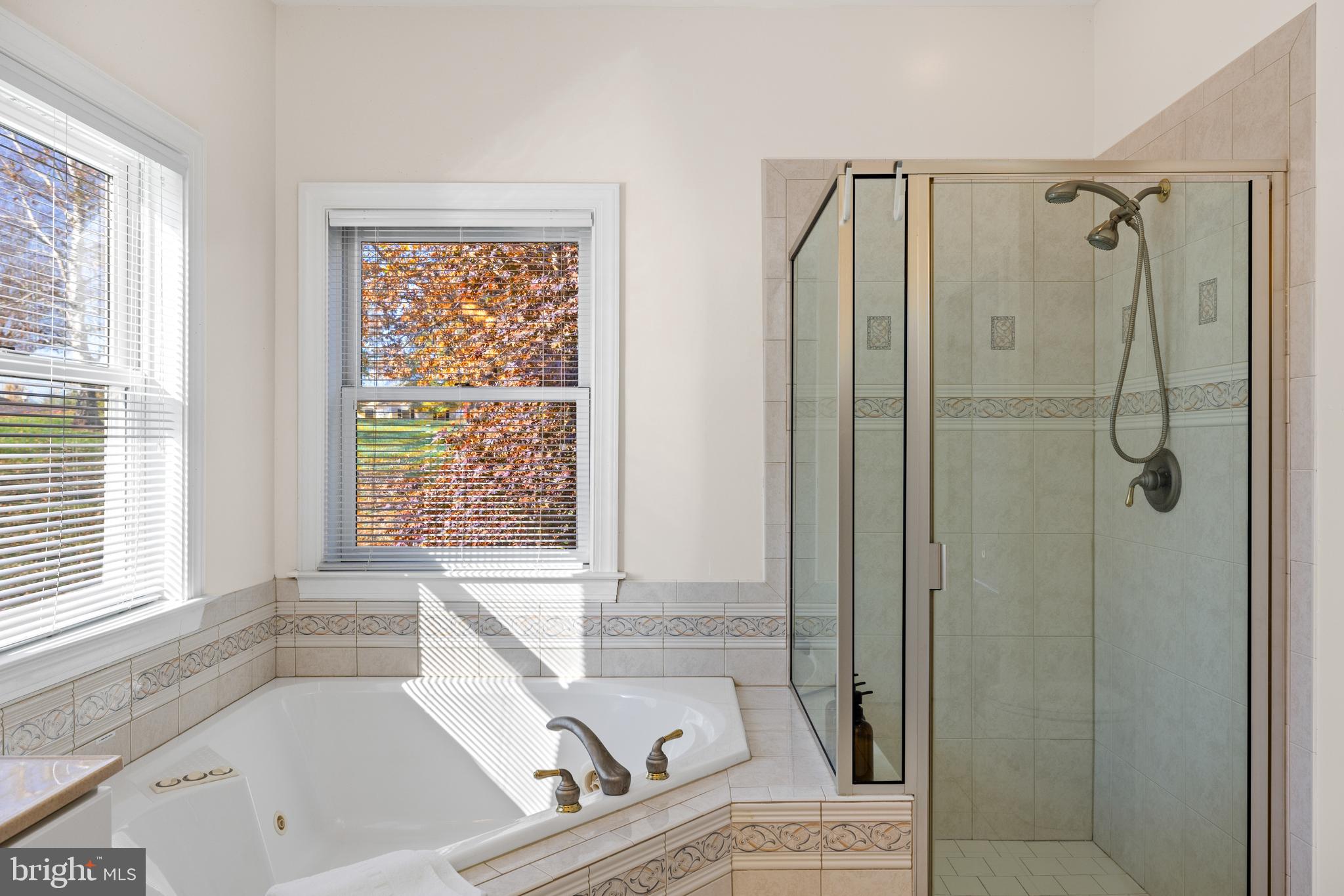 TWIN OAKS - Residential