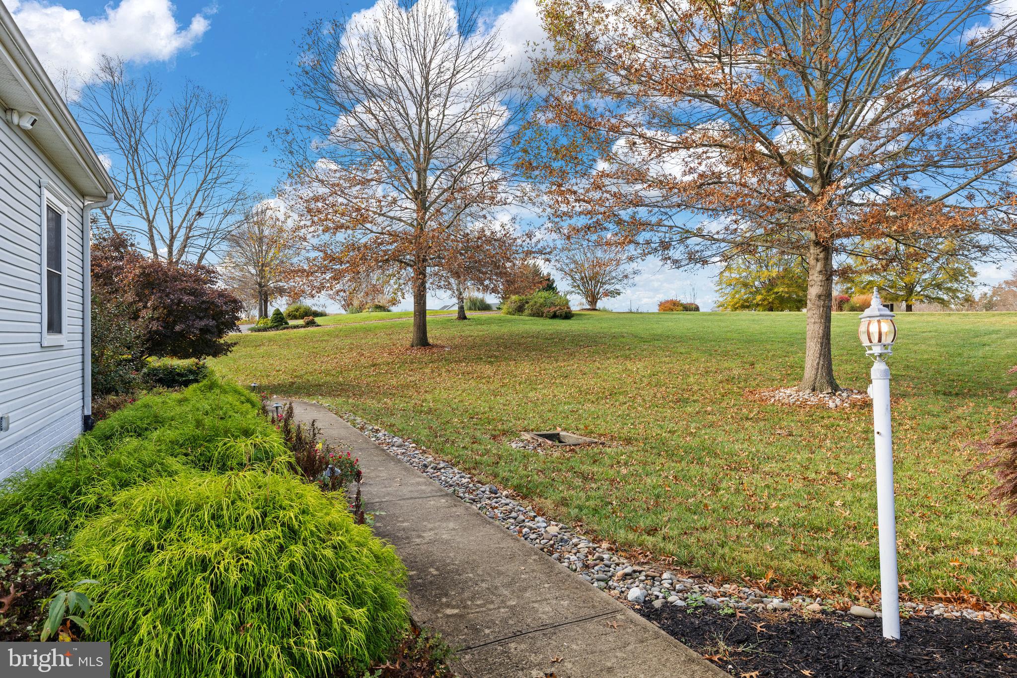 TWIN OAKS - Residential