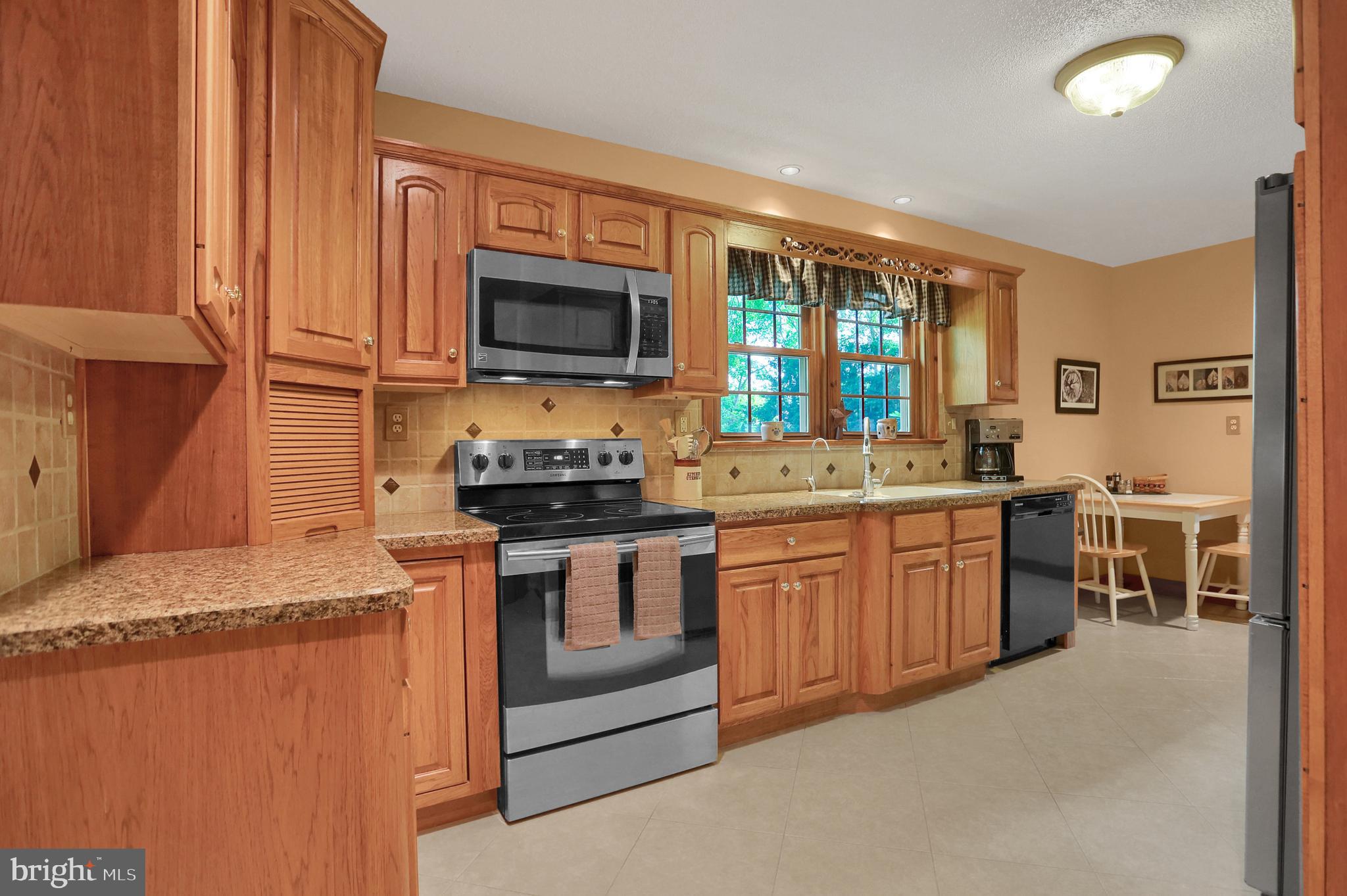 WEST RIDGE ESTATES - Residential