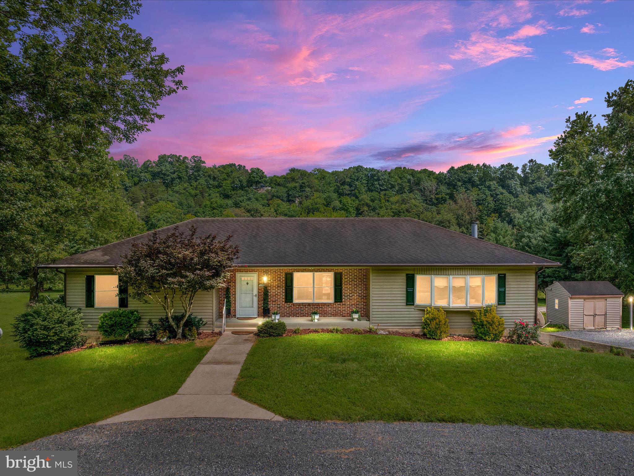 861 BATTLEFIELD BLUFF DRIVE