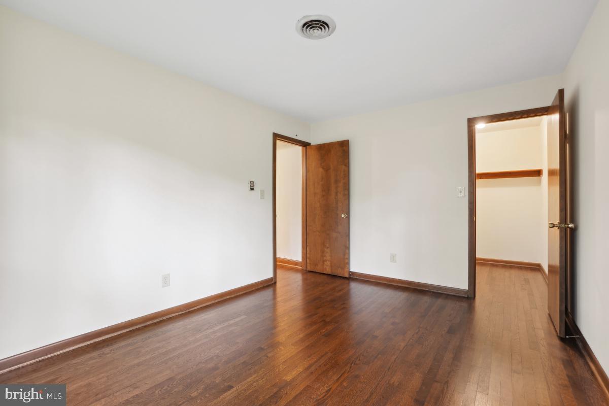 GAITHERSBURG OUTSIDE - Residential