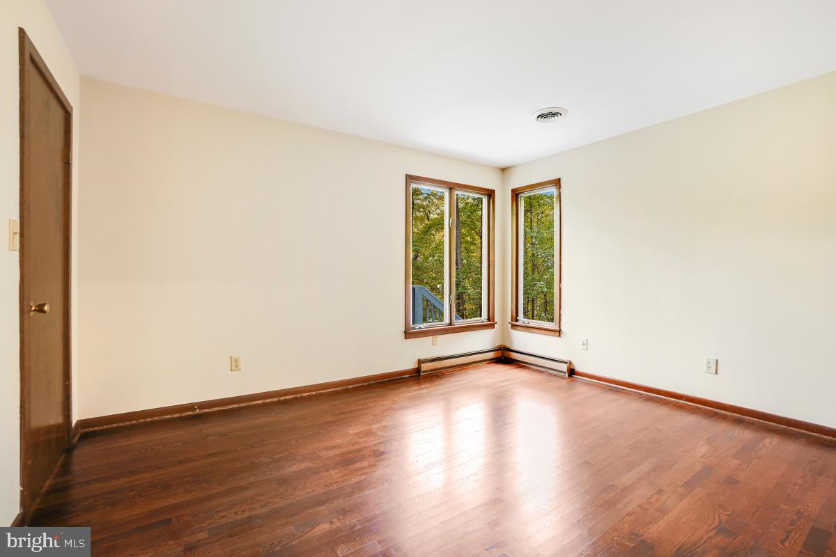 GAITHERSBURG OUTSIDE - Residential