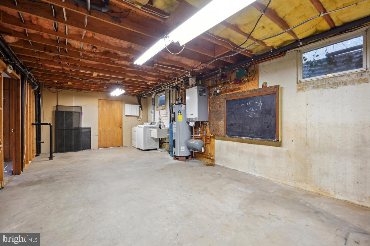 GAITHERSBURG OUTSIDE - Residential