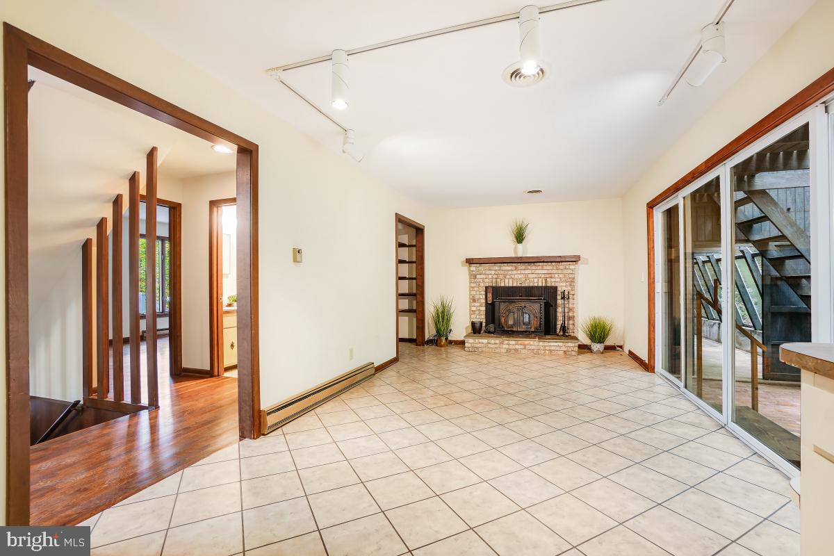 GAITHERSBURG OUTSIDE - Residential