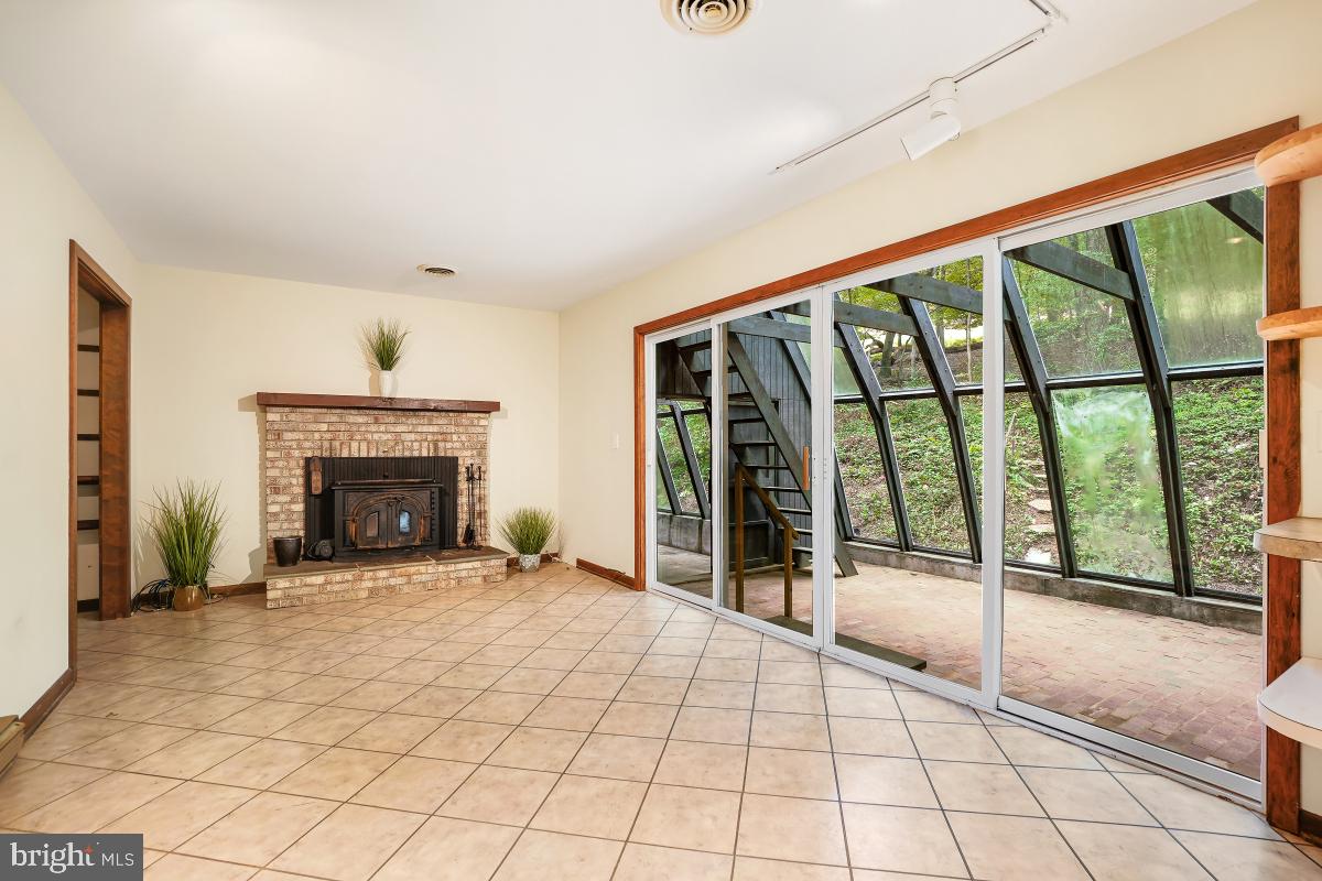 GAITHERSBURG OUTSIDE - Residential