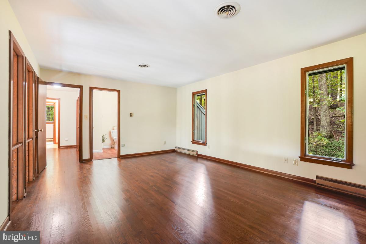 GAITHERSBURG OUTSIDE - Residential