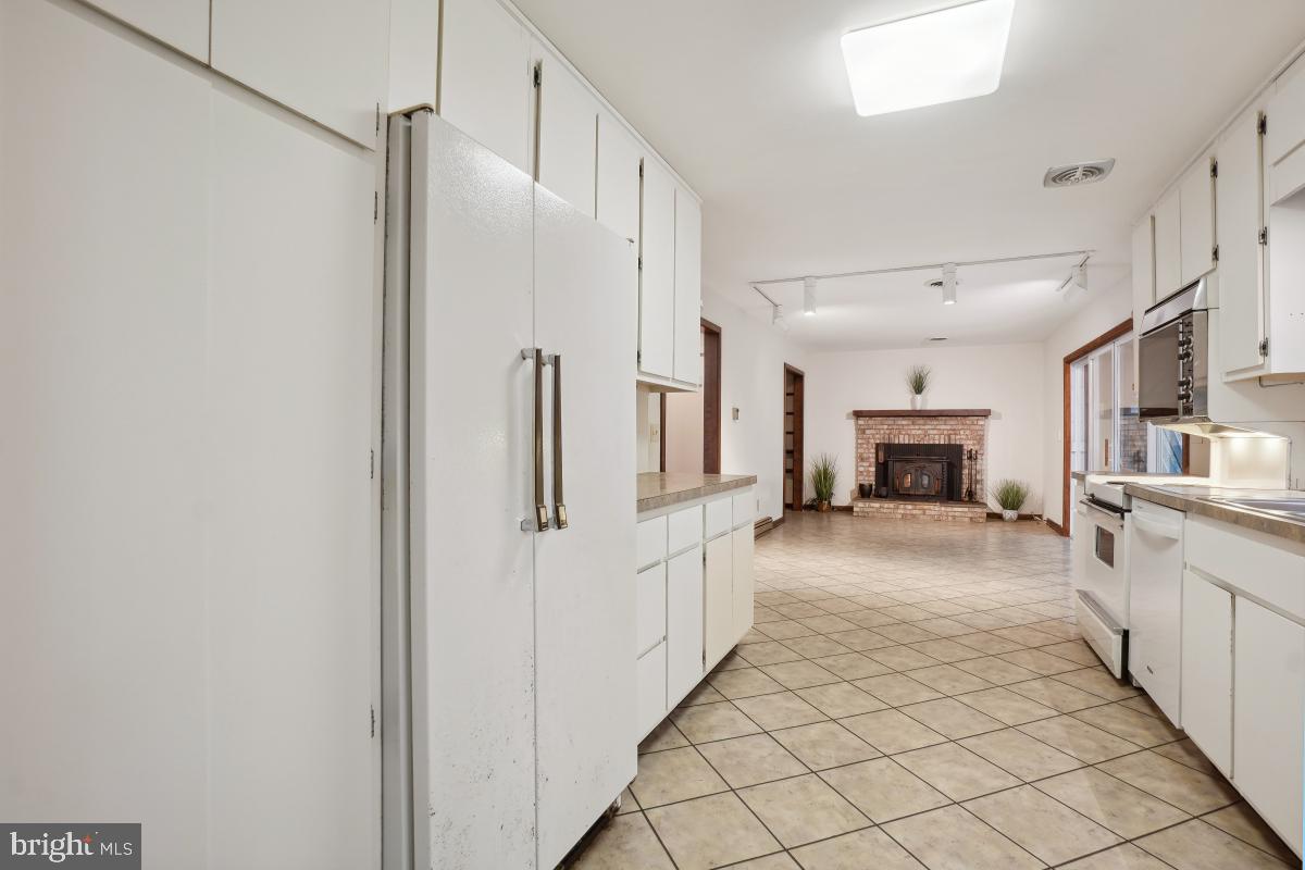 GAITHERSBURG OUTSIDE - Residential