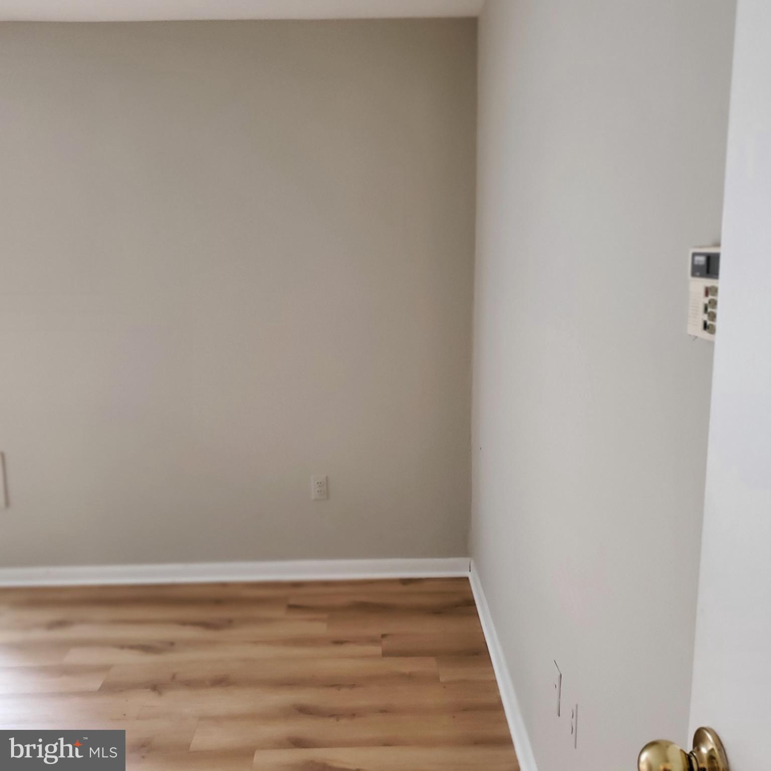 HUNTING RIDGE CONDOMINIUM - Residential Lease