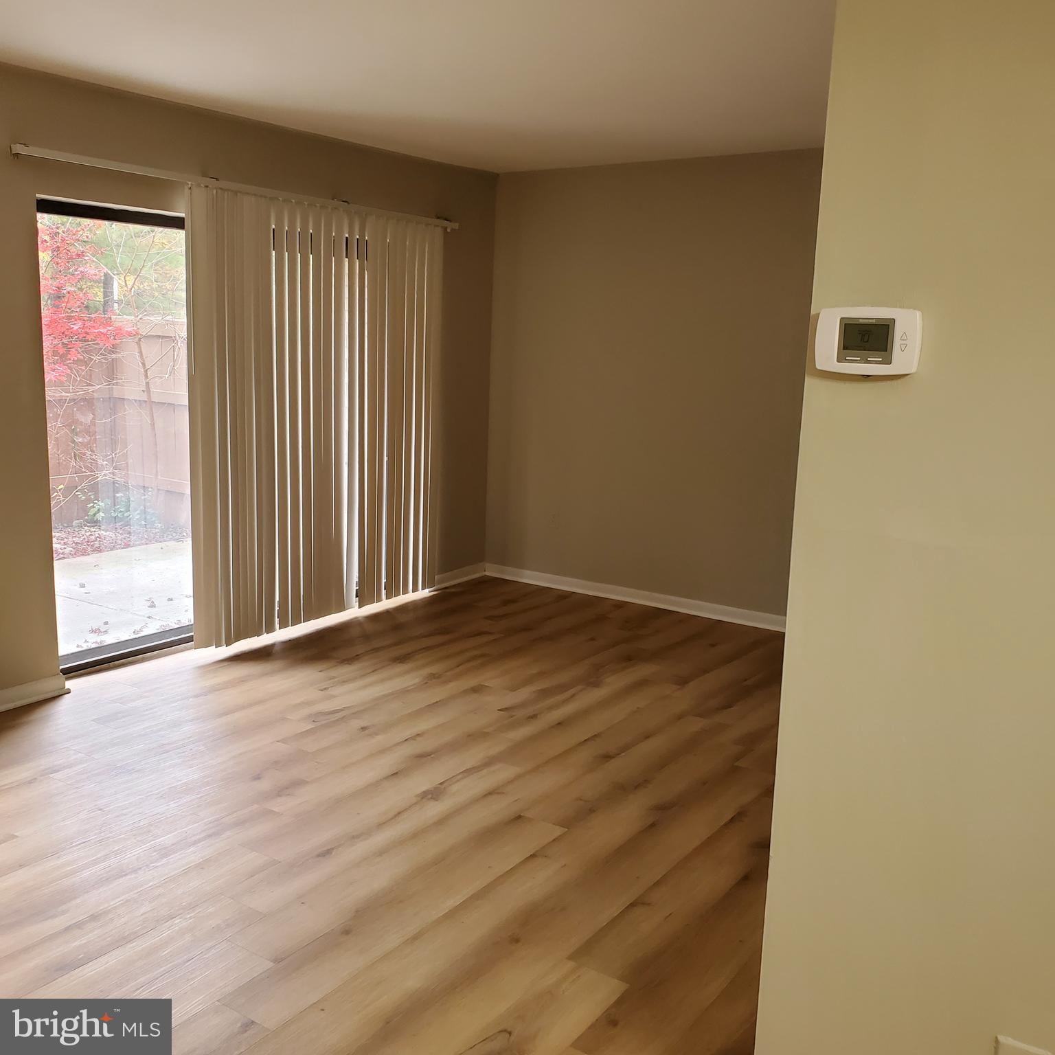 HUNTING RIDGE CONDOMINIUM - Residential Lease