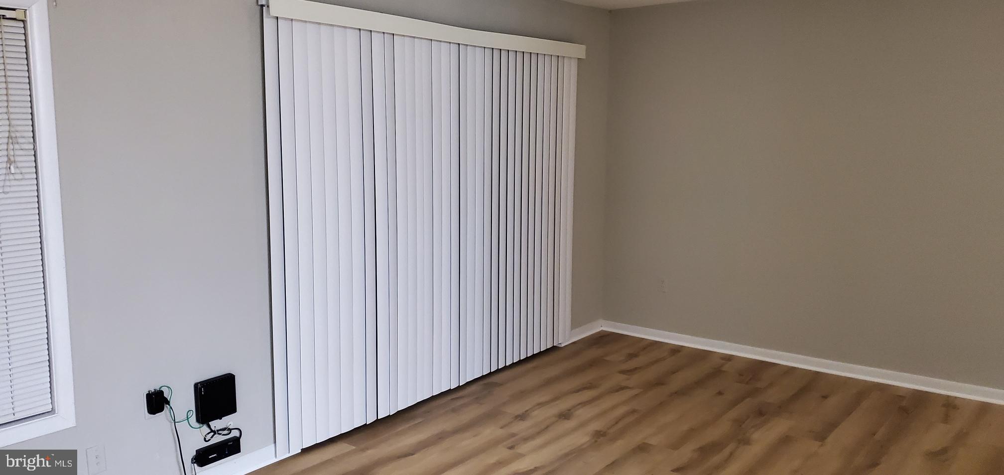 HUNTING RIDGE CONDOMINIUM - Residential Lease