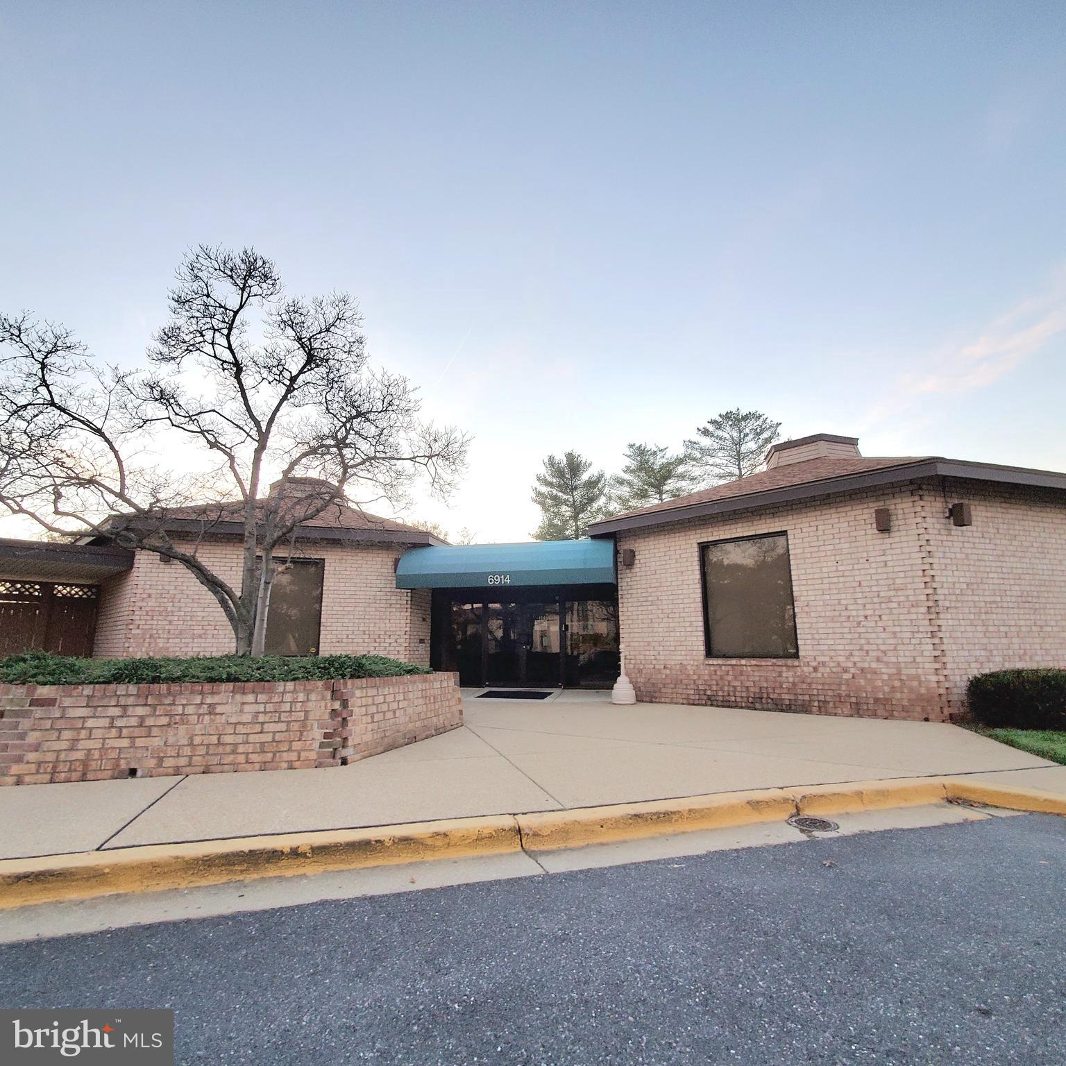 HUNTING RIDGE CONDOMINIUM - Residential Lease