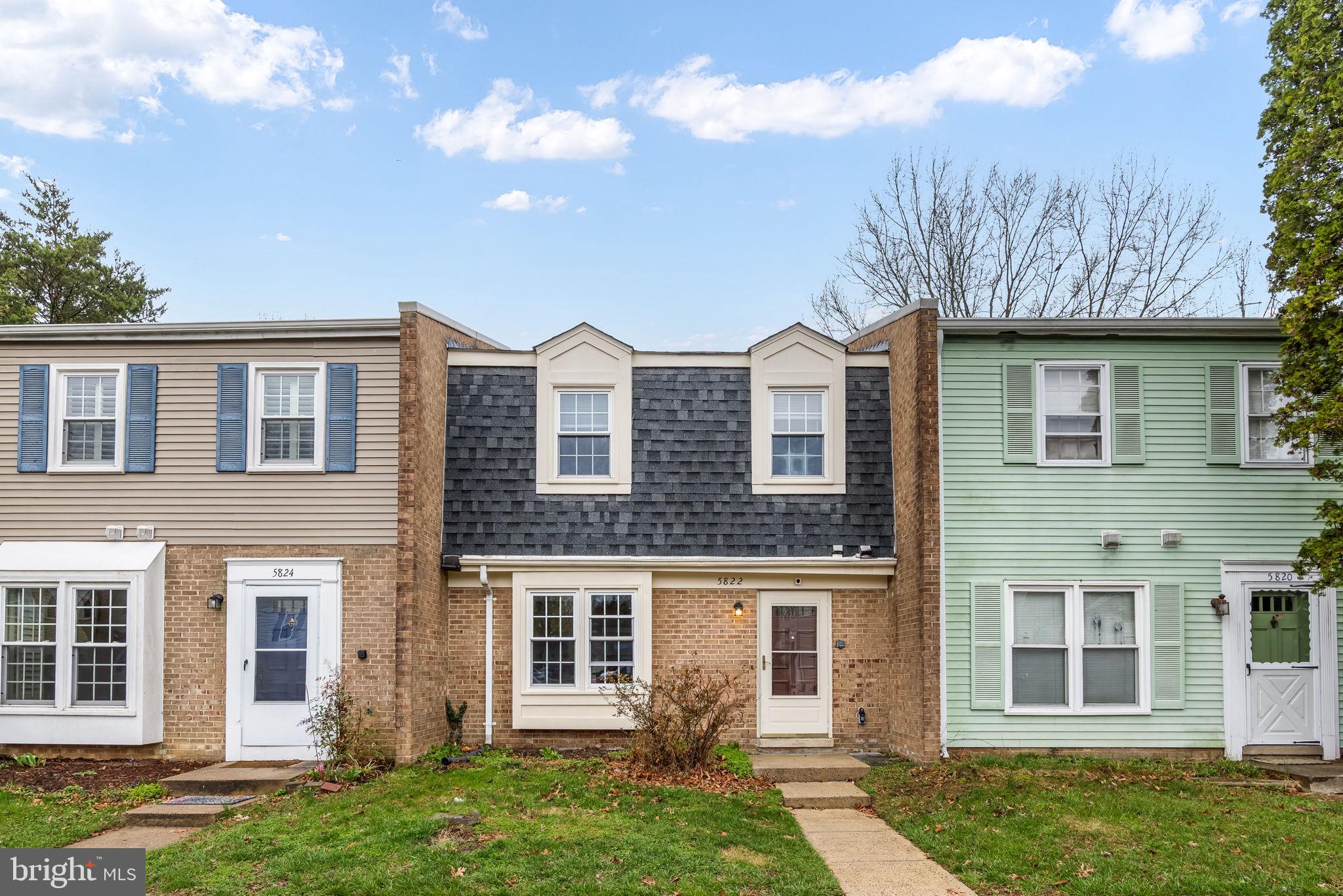 5822 BURKE MANOR COURT