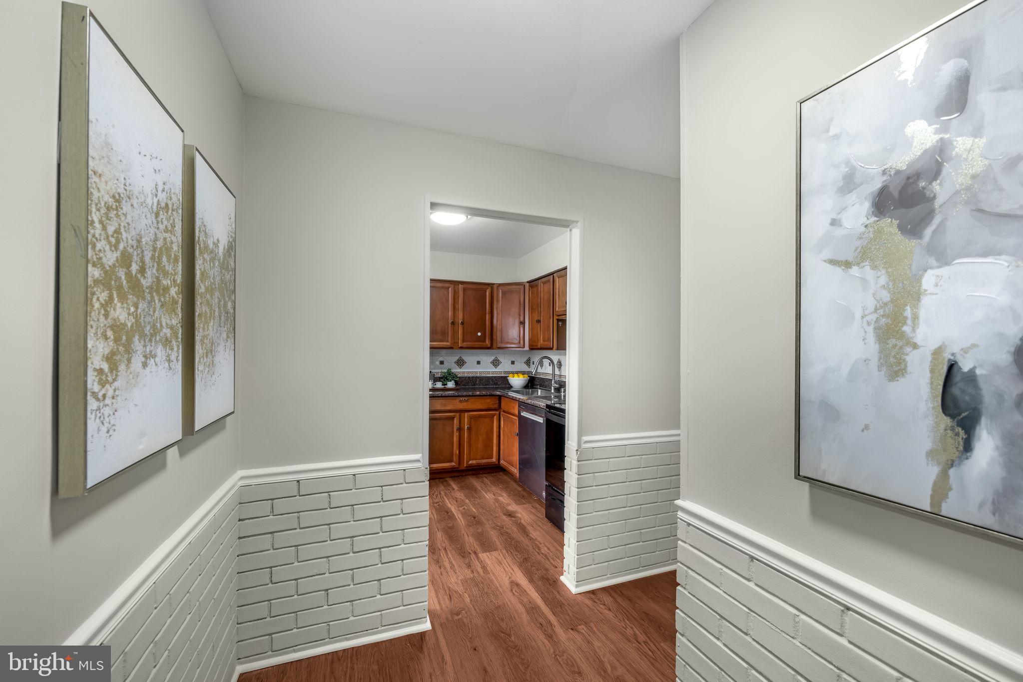 5822 BURKE MANOR COURT