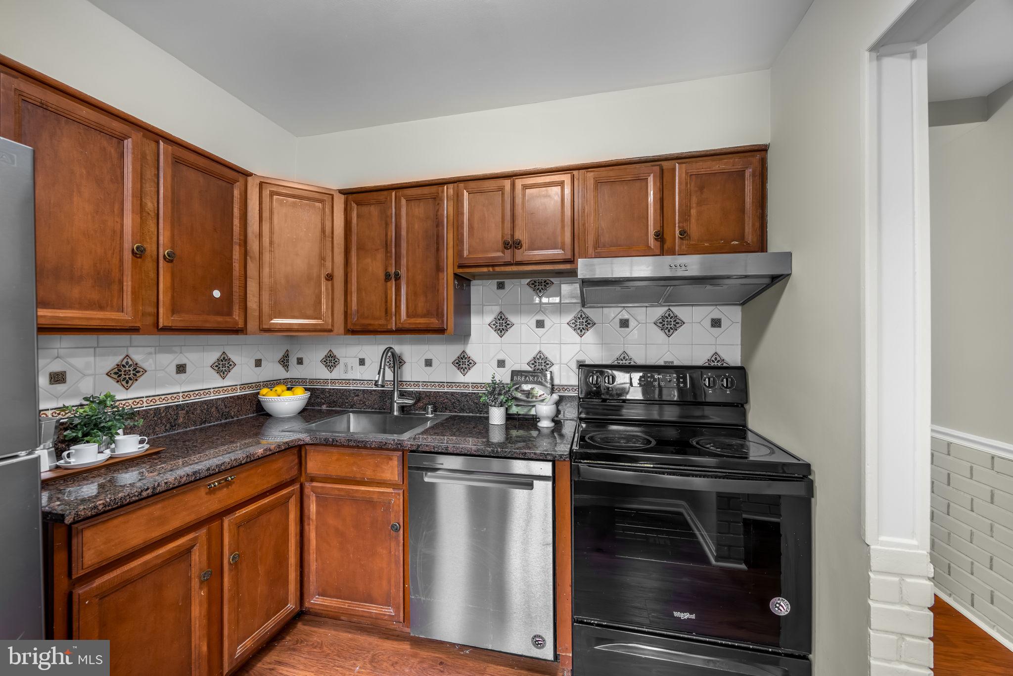 BURKE MANOR - Residential