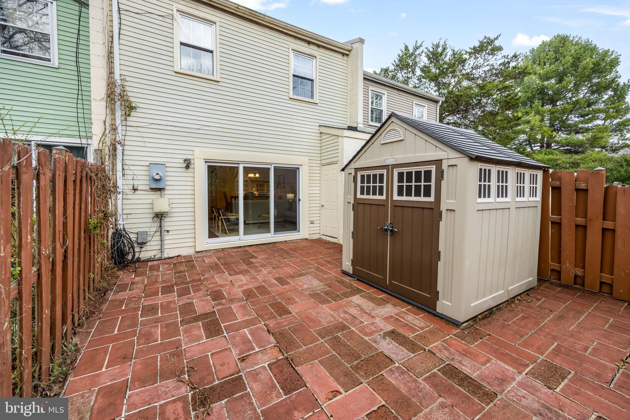 BURKE MANOR - Residential