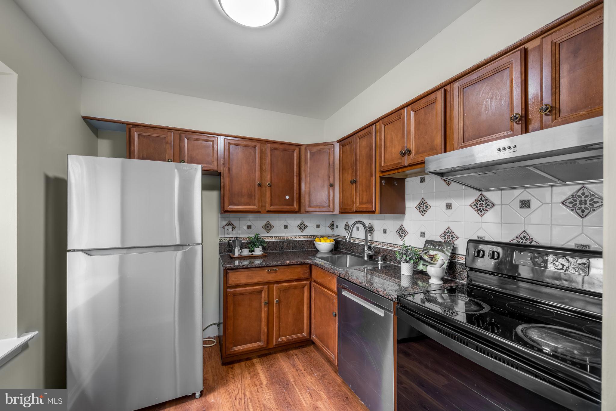 BURKE MANOR - Residential