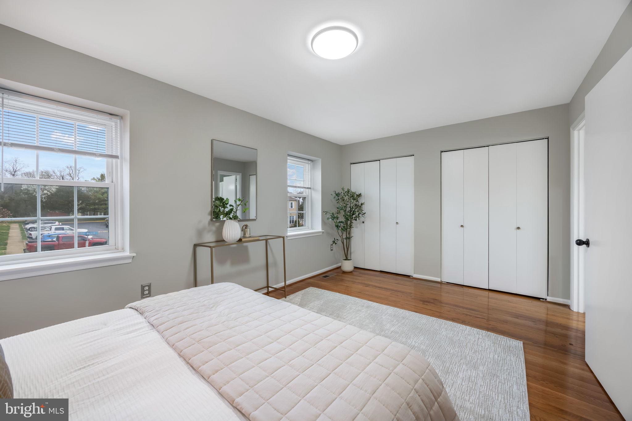 BURKE MANOR - Residential