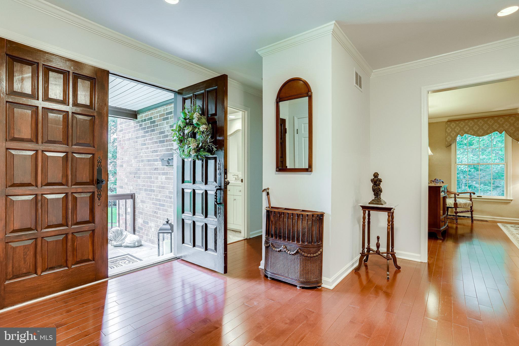 CHAIN BRIDGE FOREST - Residential