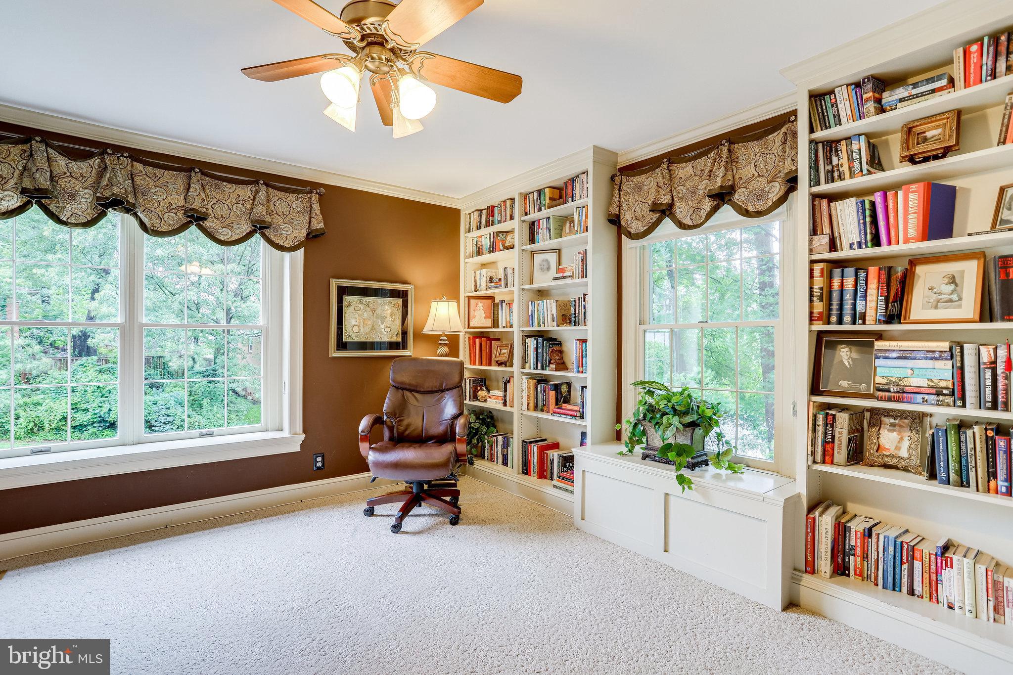 CHAIN BRIDGE FOREST - Residential