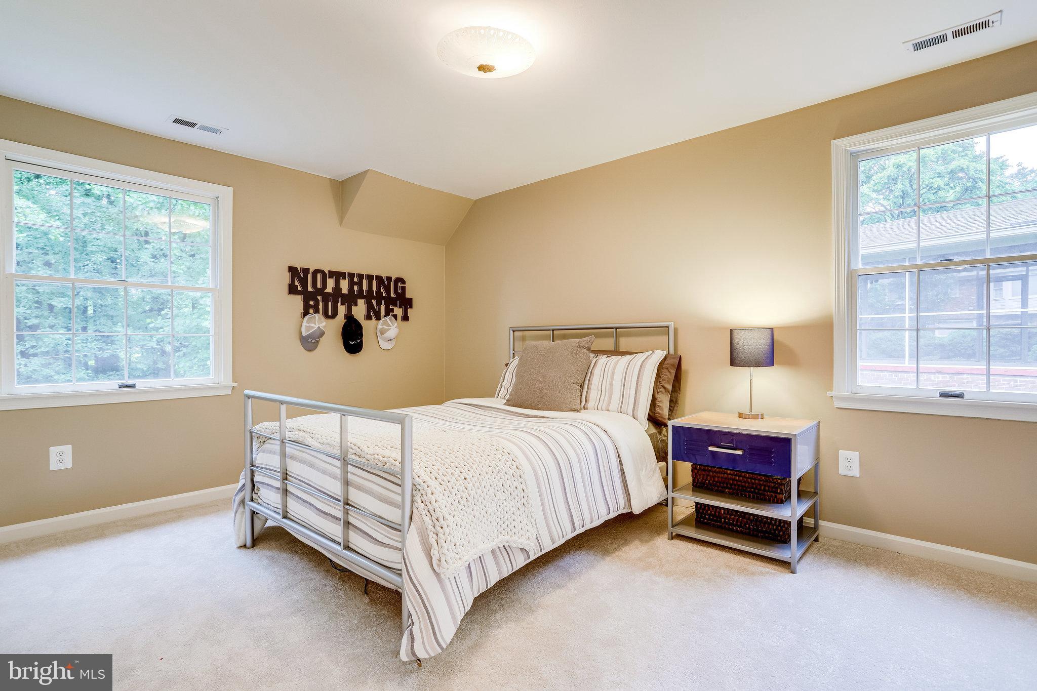 CHAIN BRIDGE FOREST - Residential