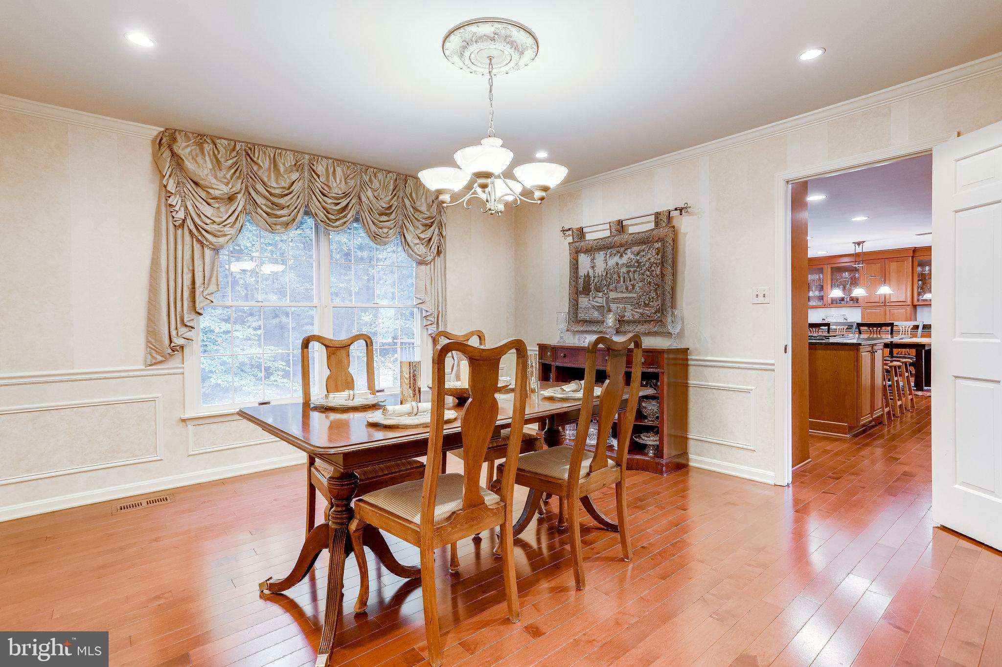 CHAIN BRIDGE FOREST - Residential