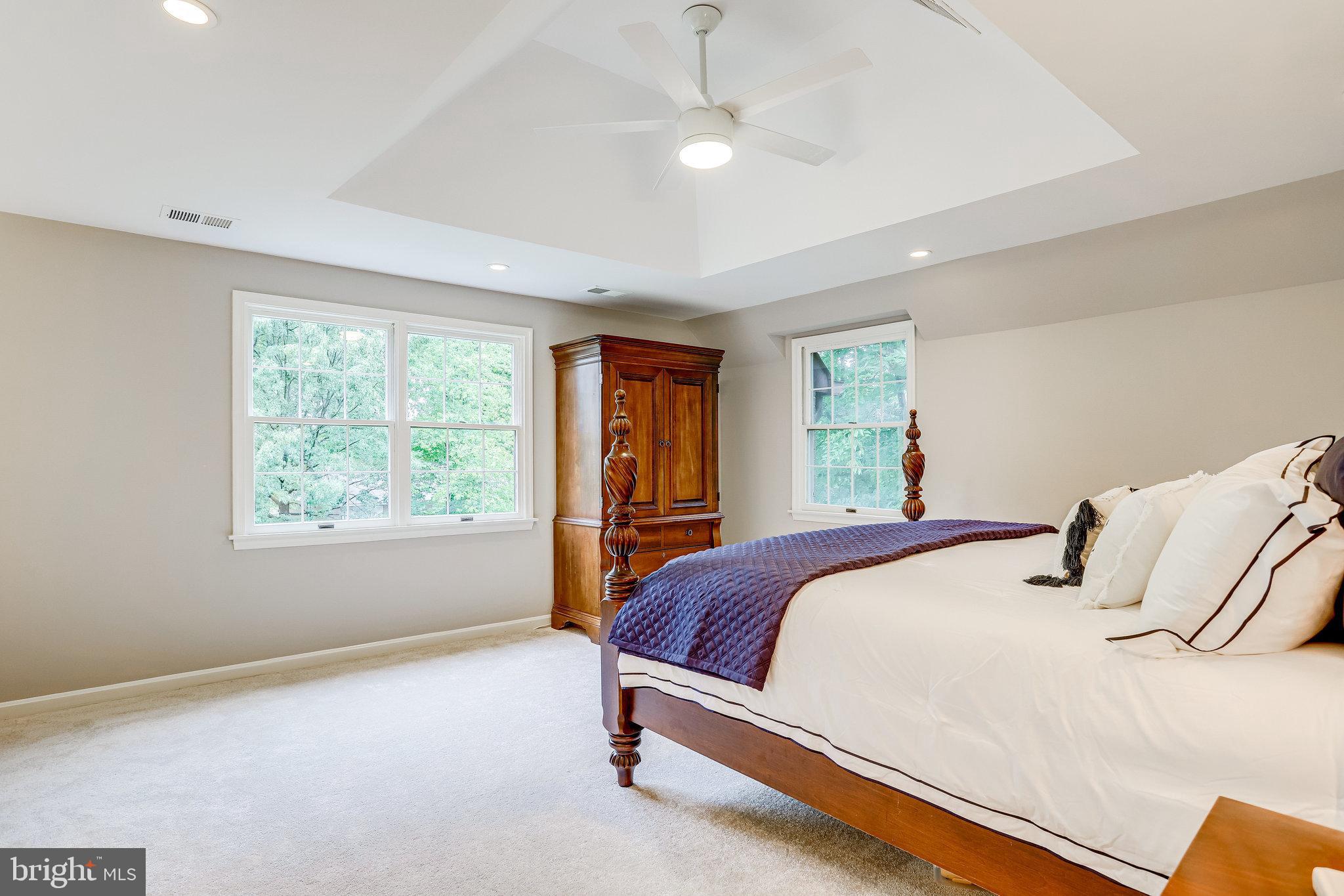 CHAIN BRIDGE FOREST - Residential