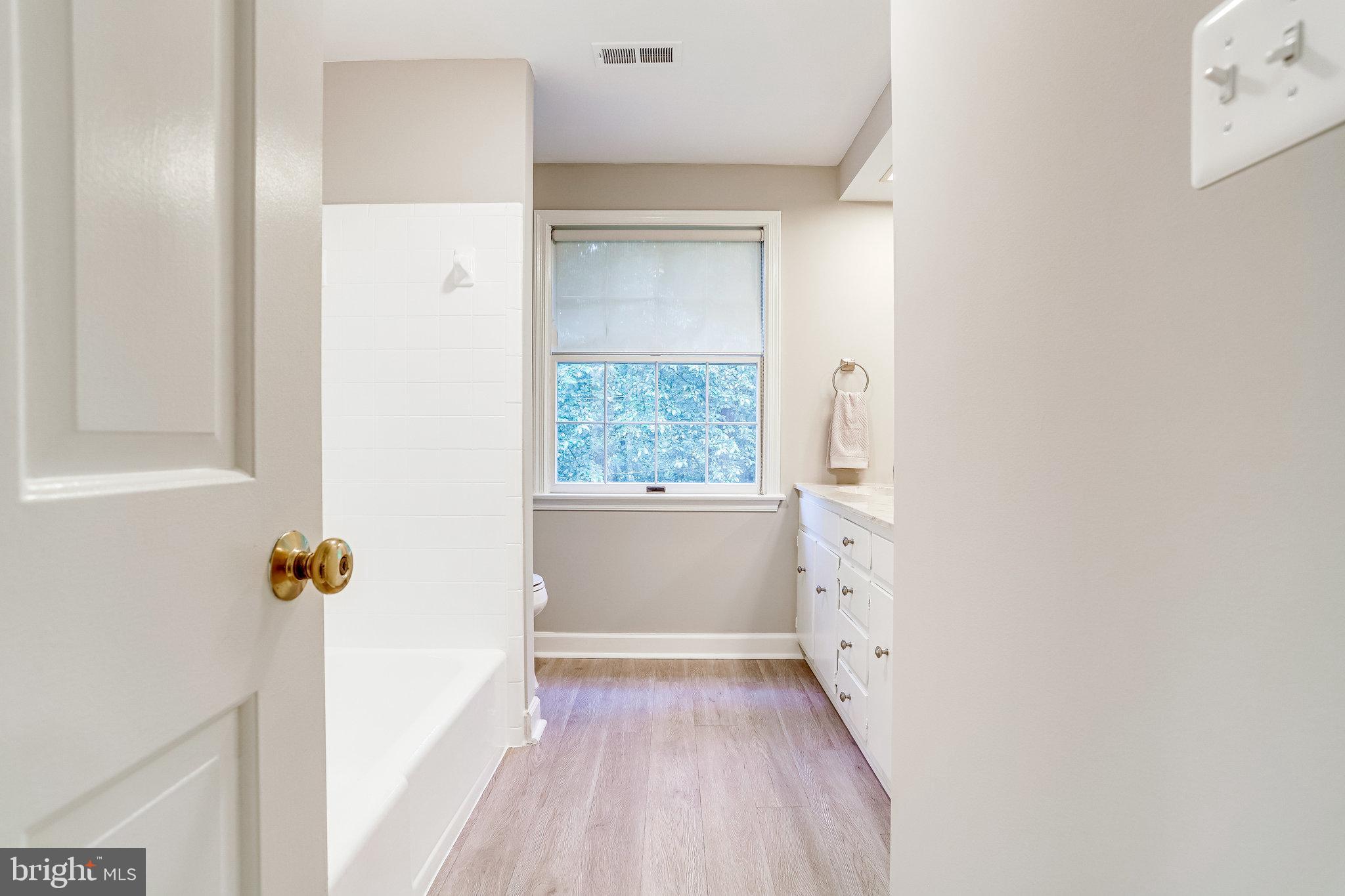 CHAIN BRIDGE FOREST - Residential