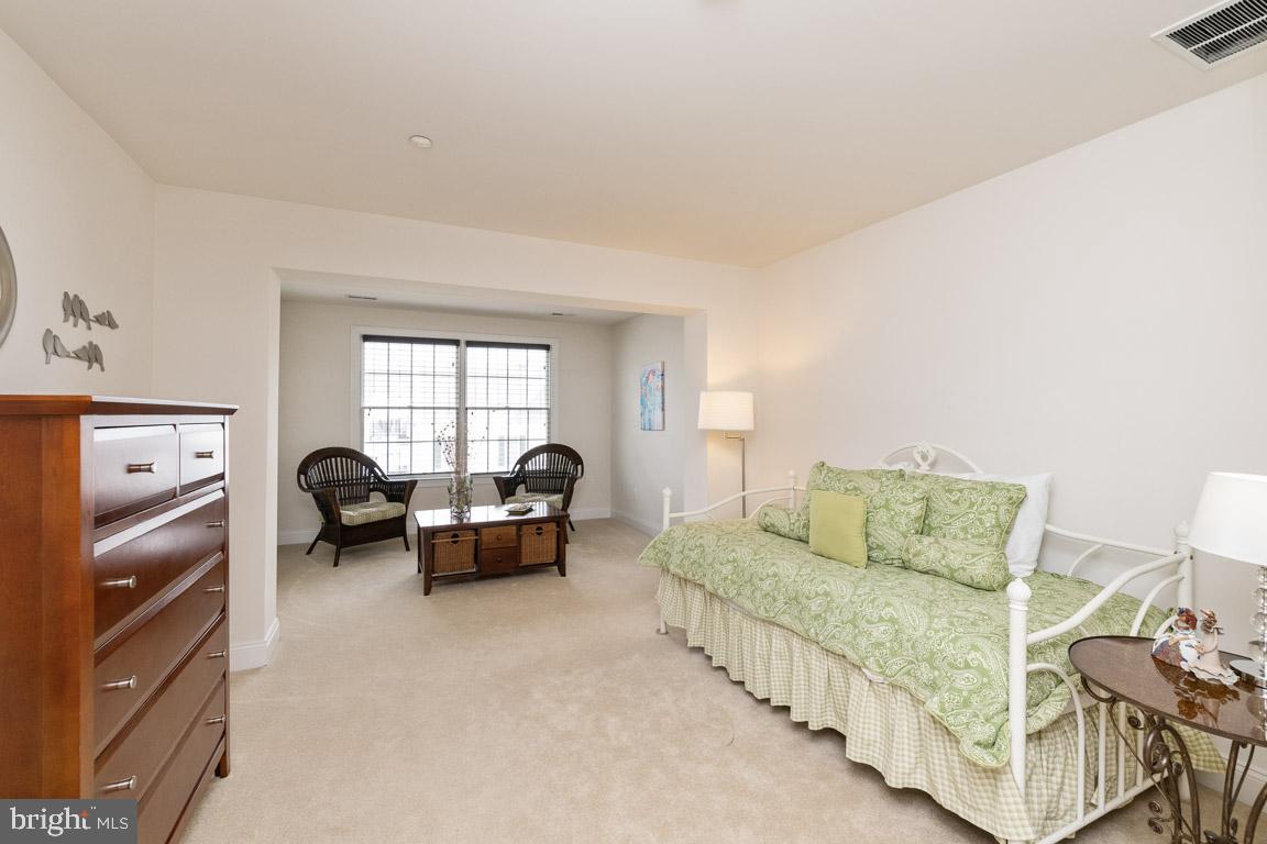 TOLLGATE VILLAGE - Residential