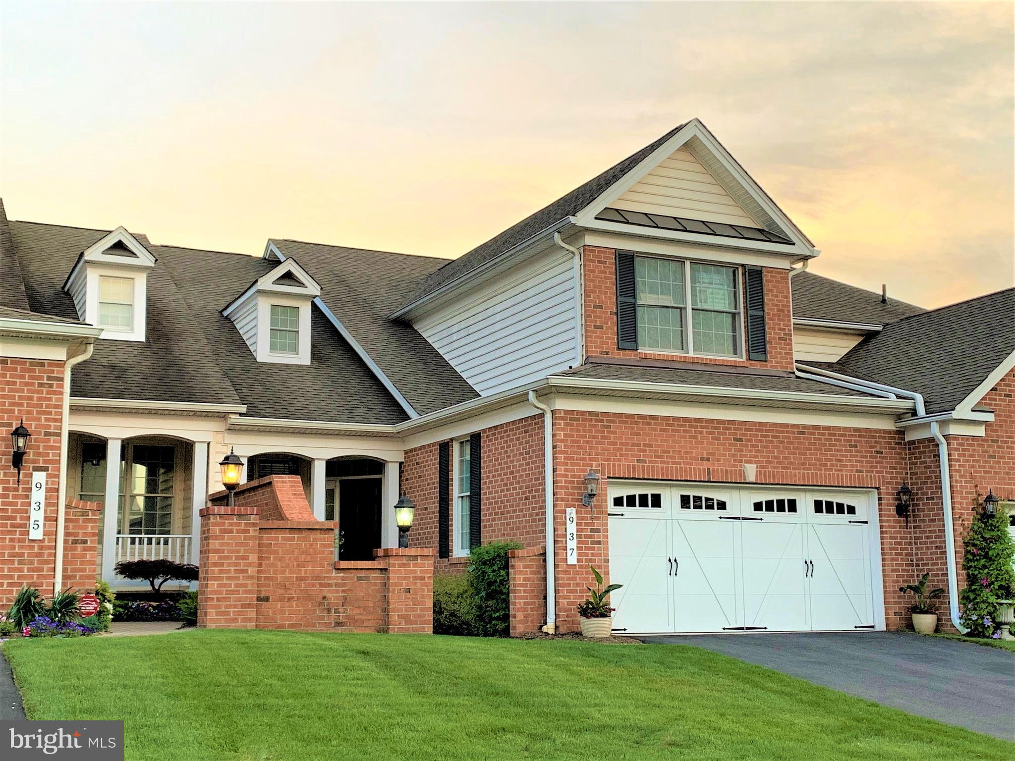 TOLLGATE VILLAGE - Residential