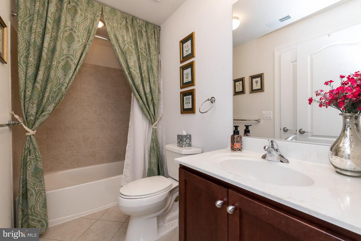 TOLLGATE VILLAGE - Residential