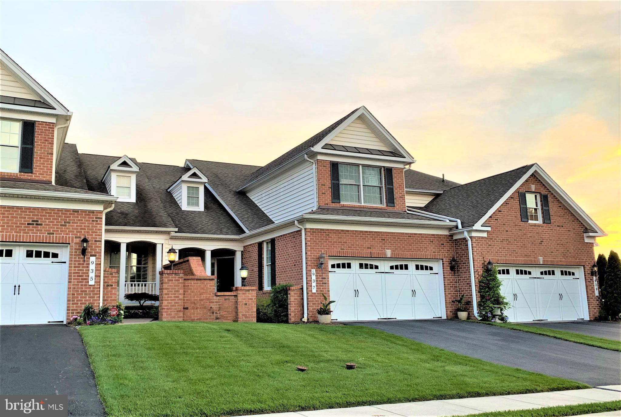 TOLLGATE VILLAGE - Residential