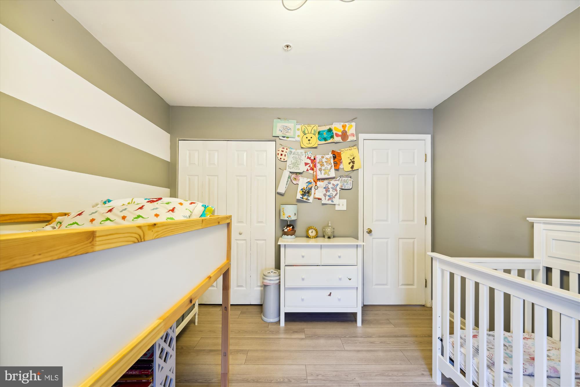 FOREST KNOLLS - Residential Lease