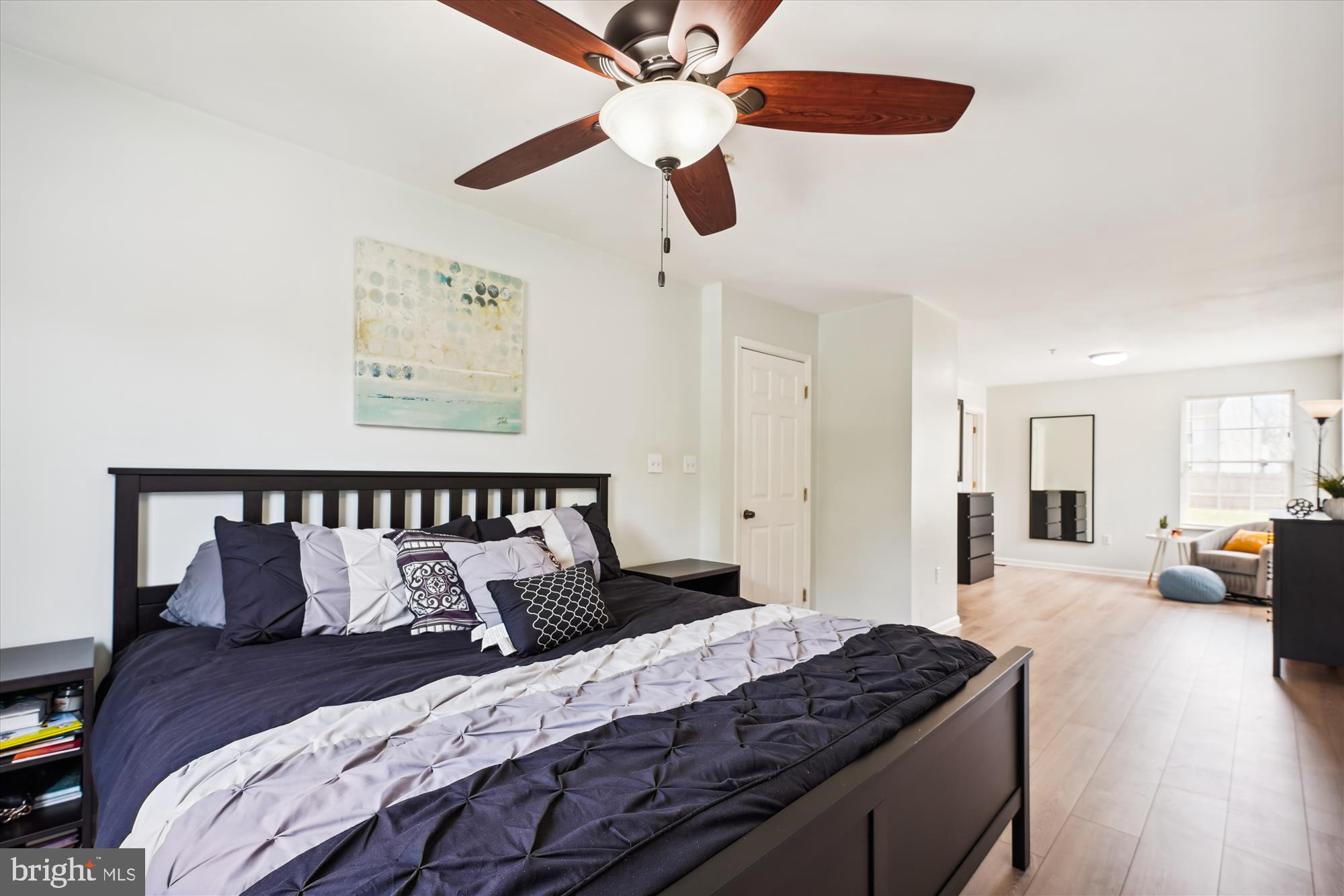 FOREST KNOLLS - Residential Lease