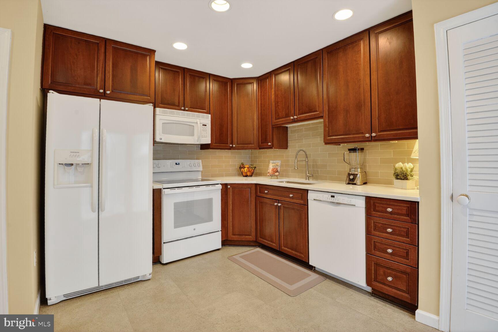 CHARLESTOWN - Residential