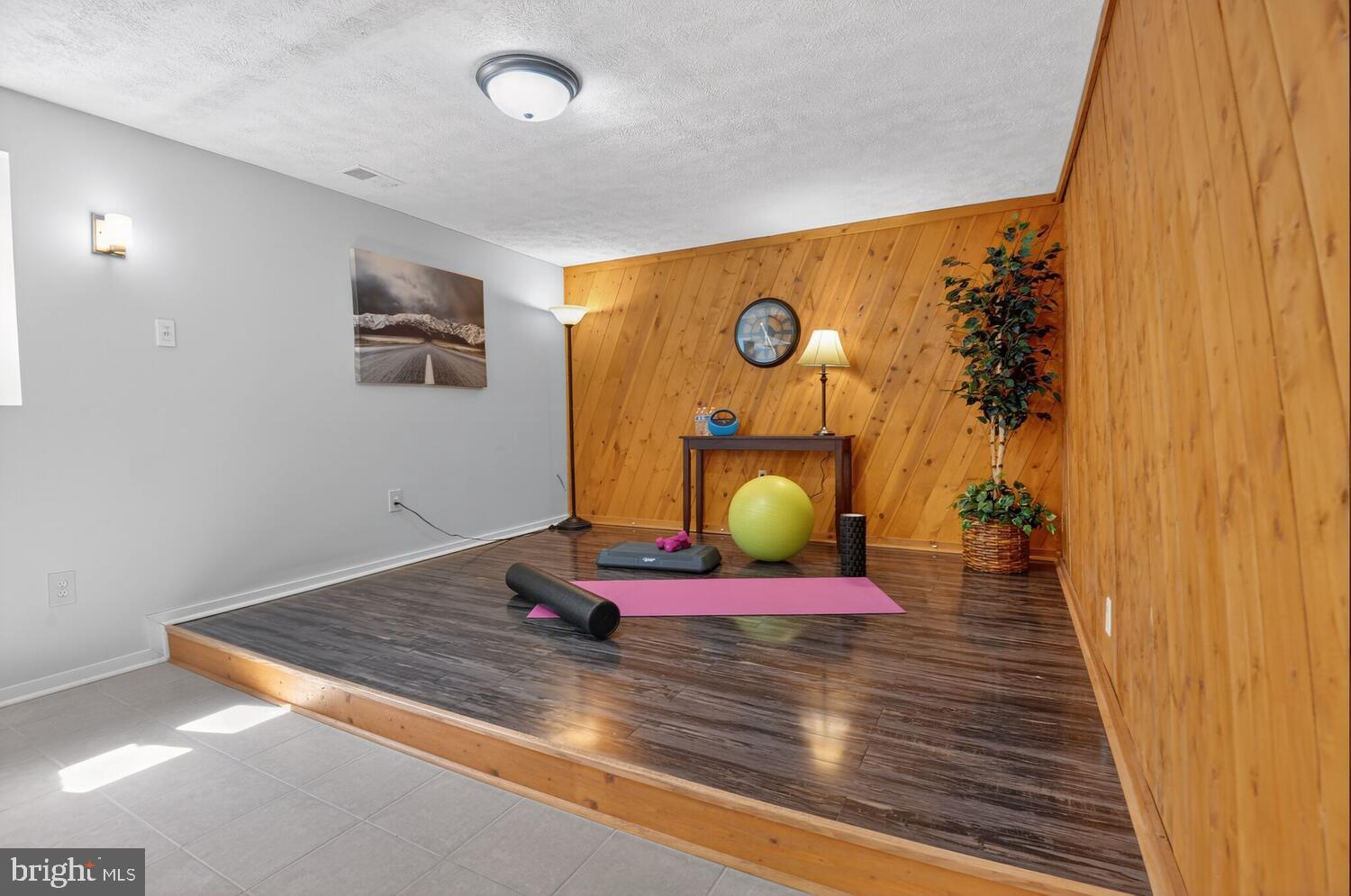 CHARLESTOWN - Residential