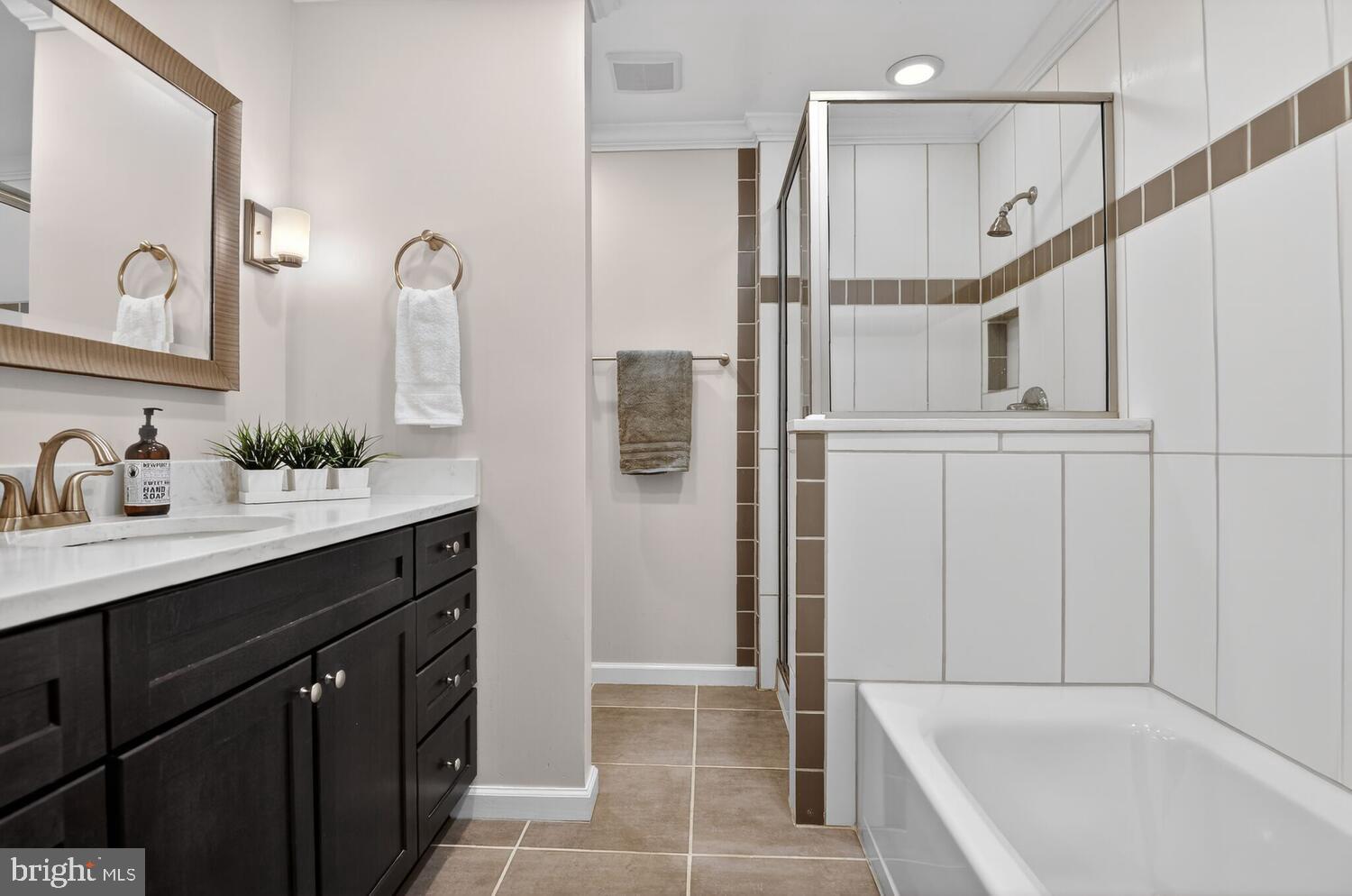 CHARLESTOWN - Residential