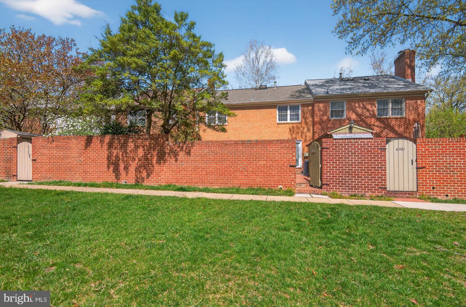 CHARLESTOWN - Residential