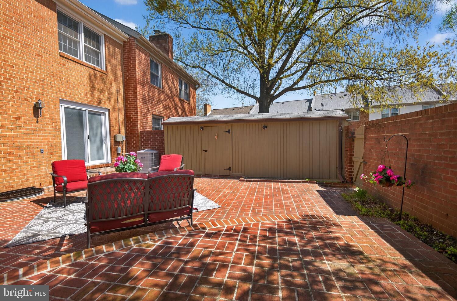 CHARLESTOWN - Residential