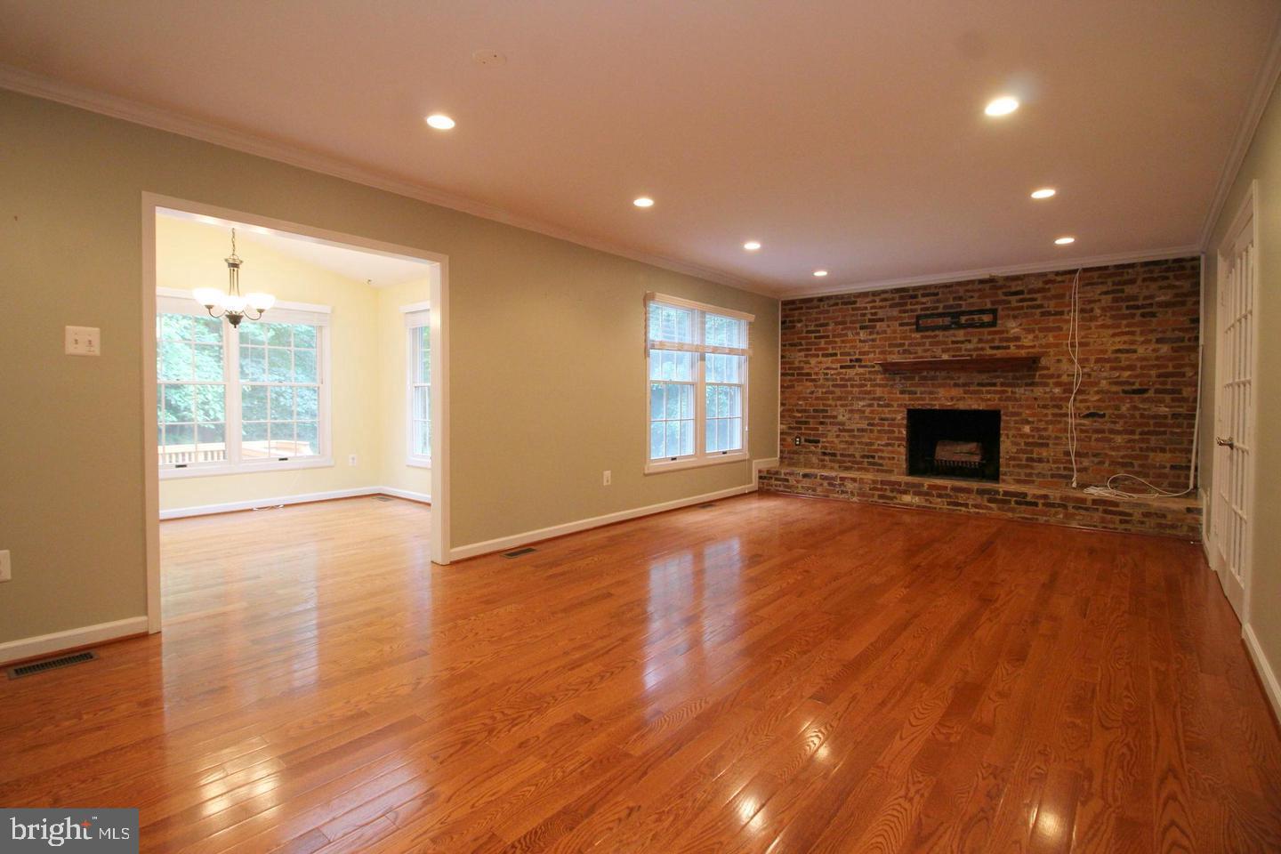 6065 INNISVALE DRIVE
