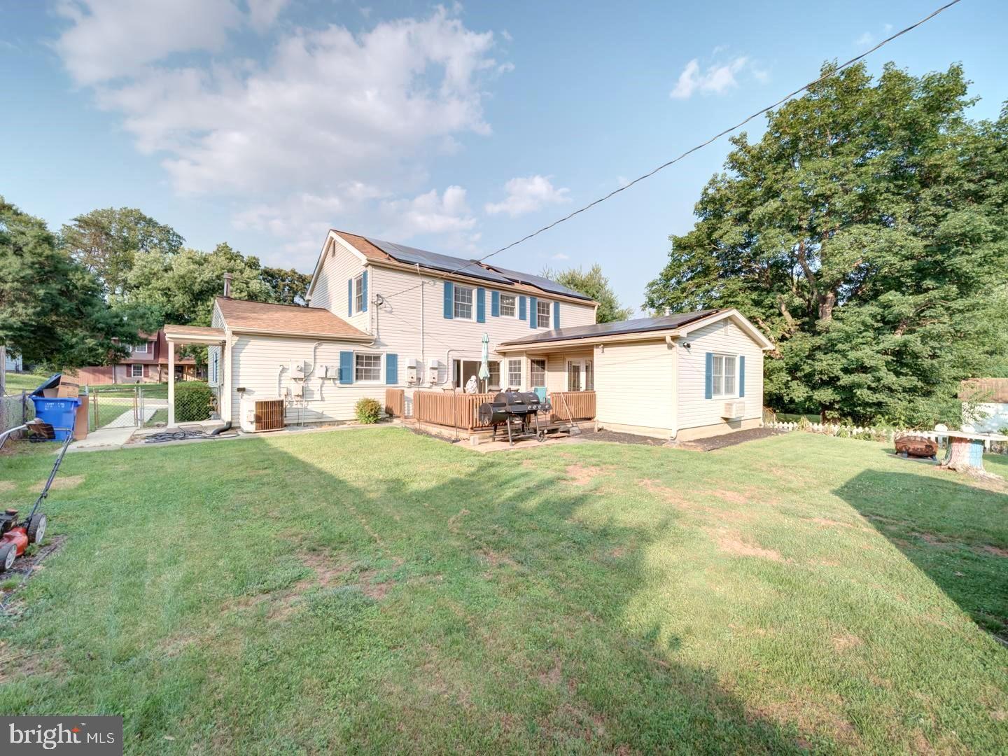 CHAPEL FORGE - Residential Lease