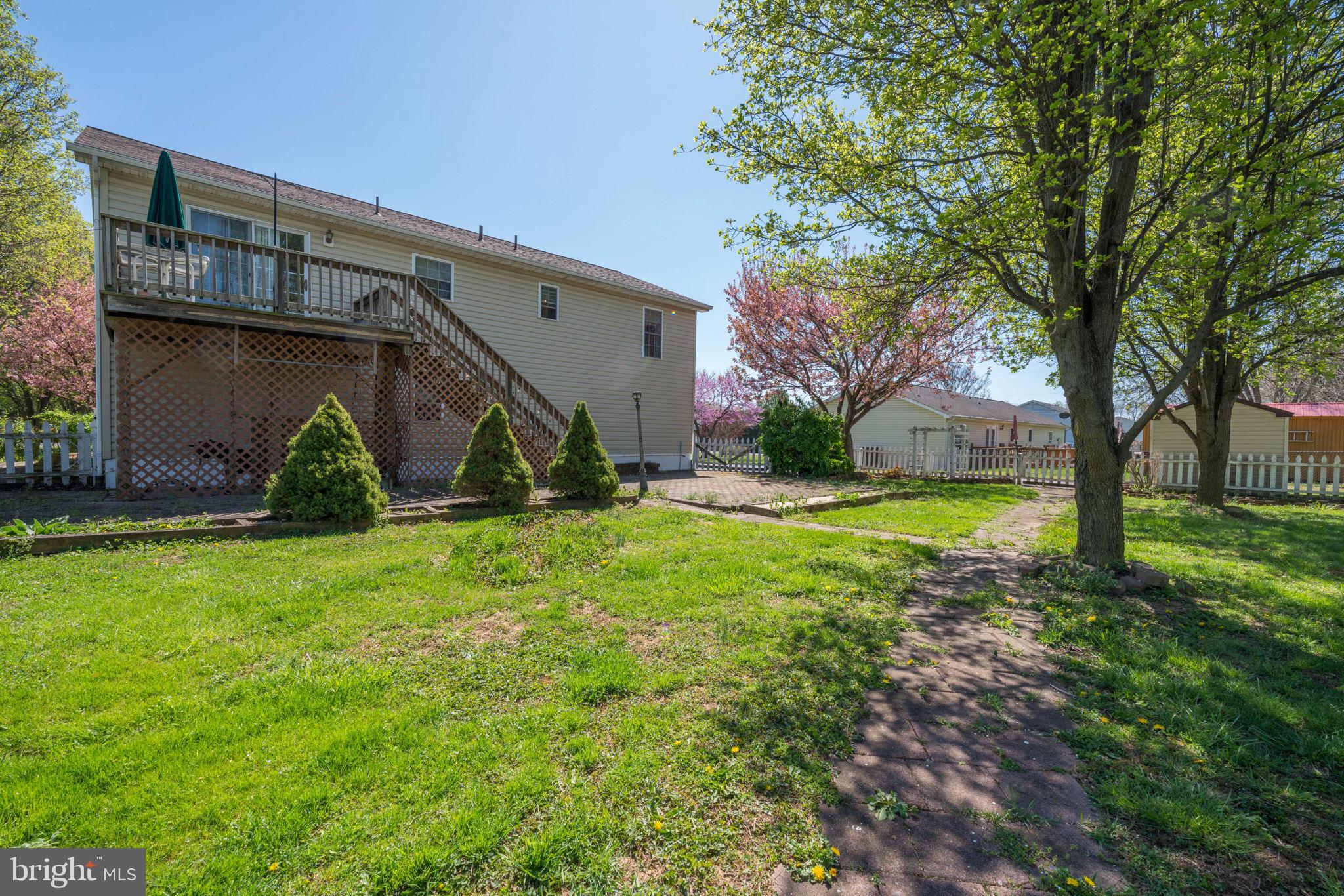 ELIZABETH STATION - Residential