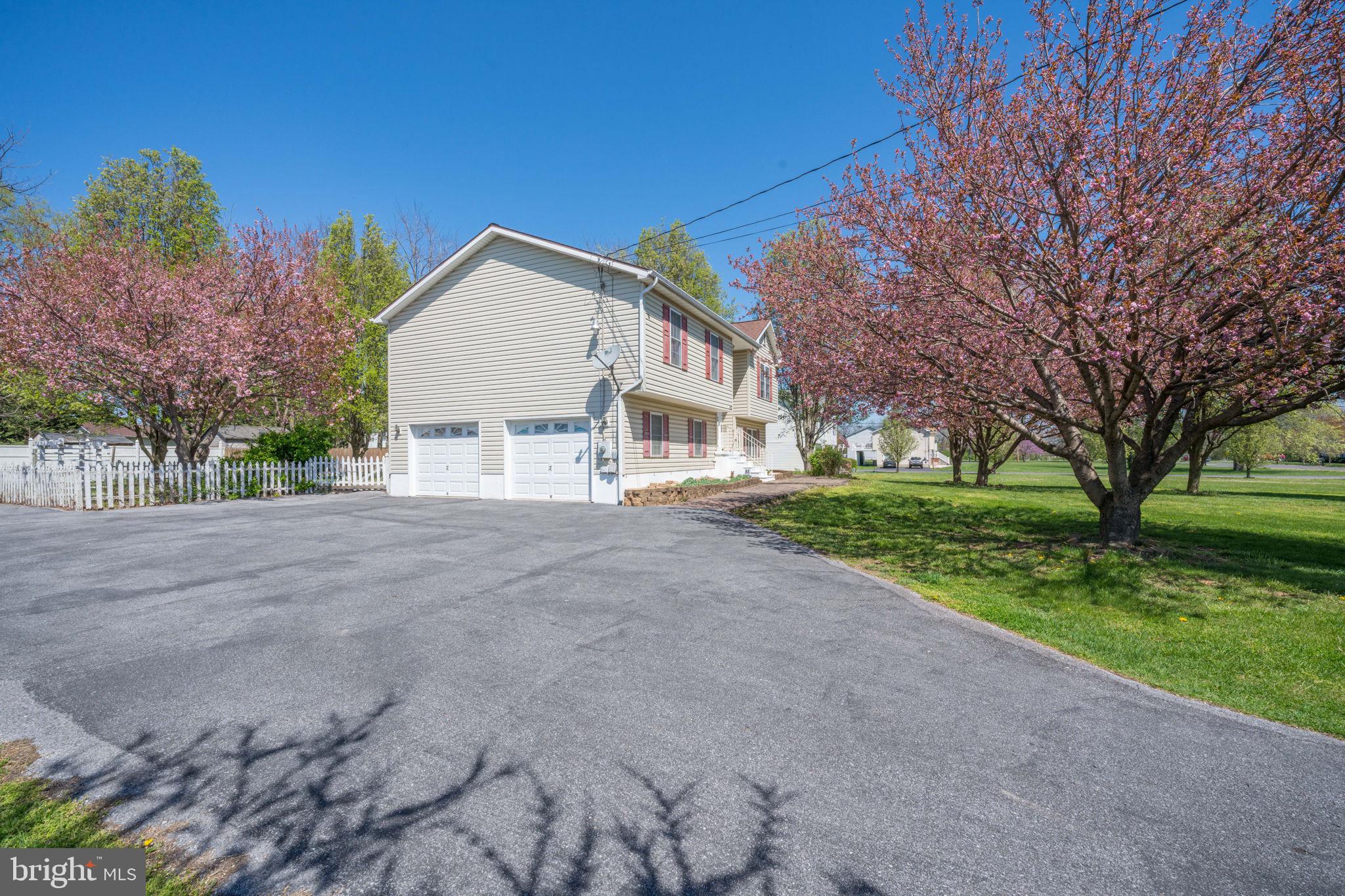 ELIZABETH STATION - Residential