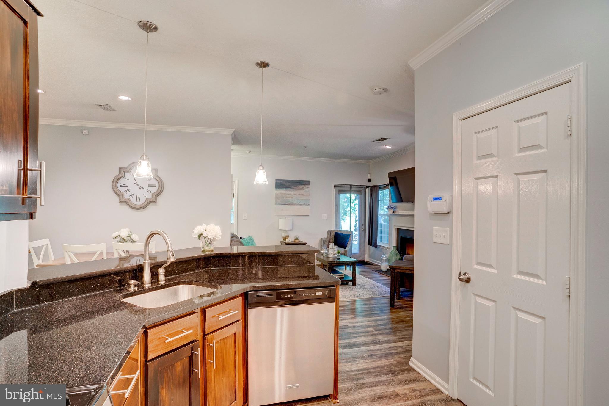 EDGEWATER AT TOWN CENTER - Residential