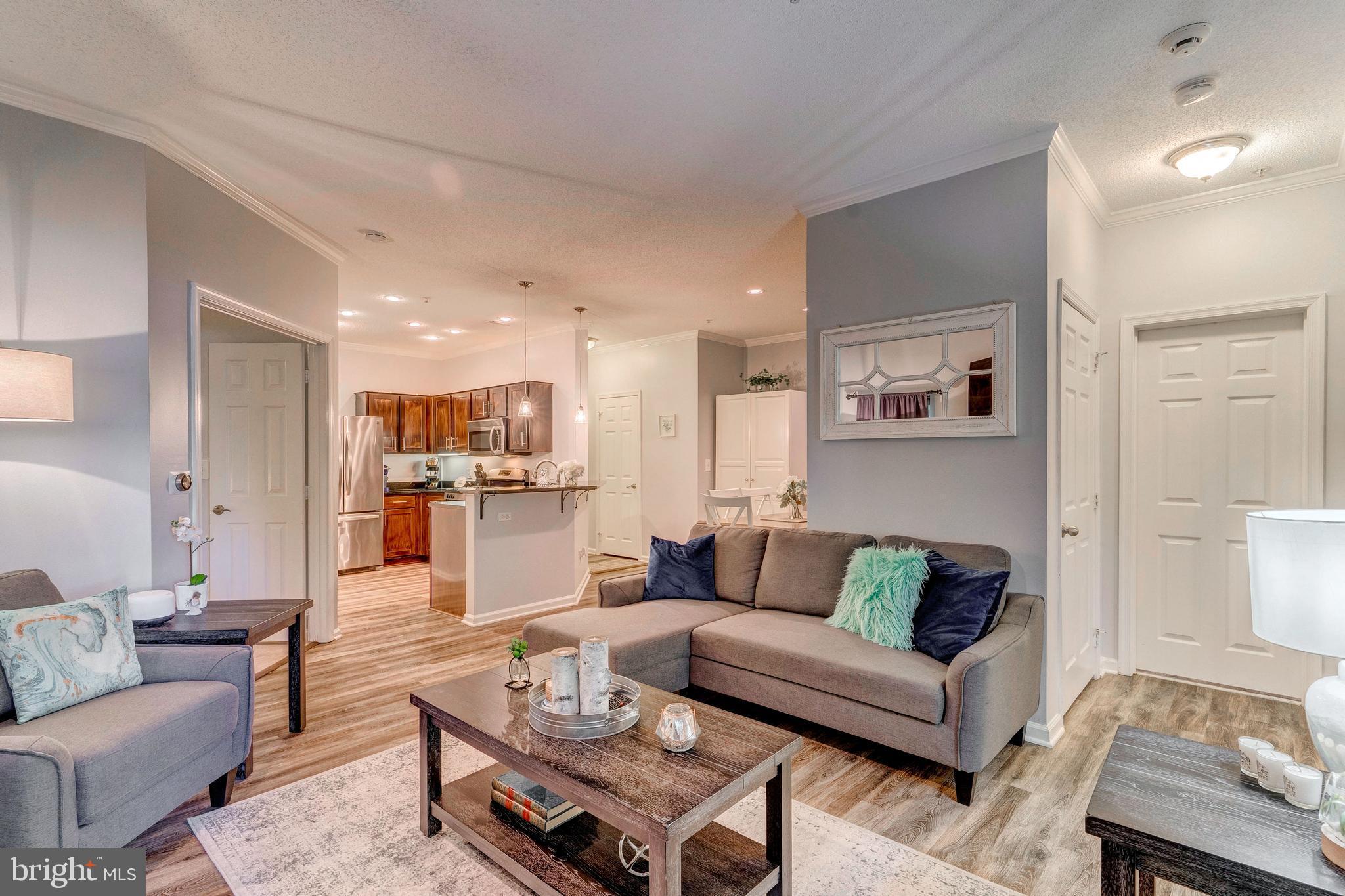 EDGEWATER AT TOWN CENTER - Residential