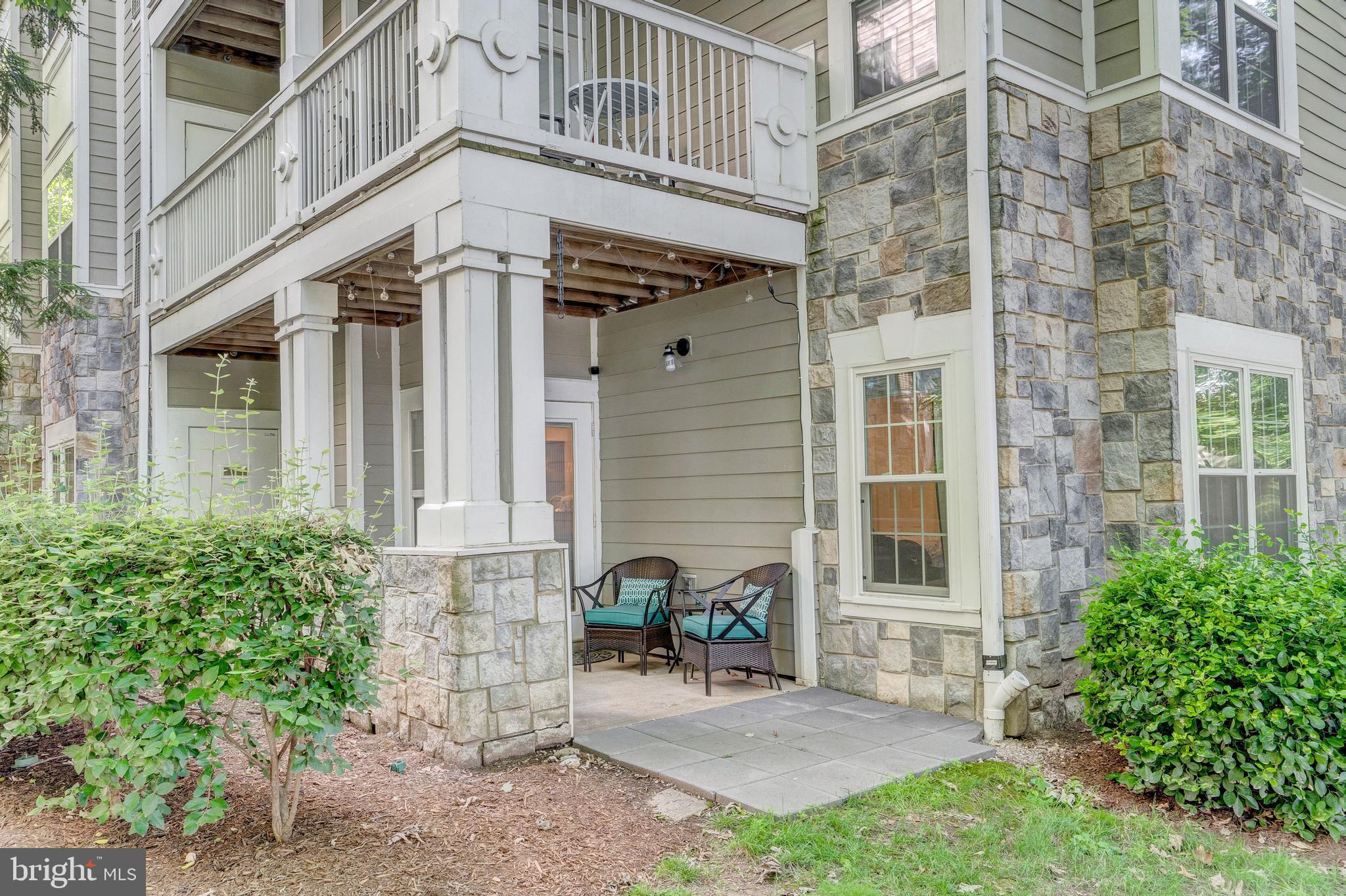 EDGEWATER AT TOWN CENTER - Residential