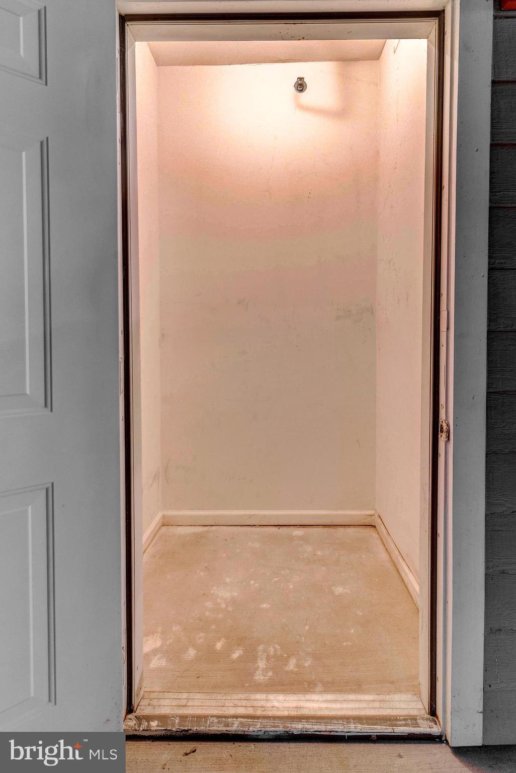 EDGEWATER AT TOWN CENTER - Residential