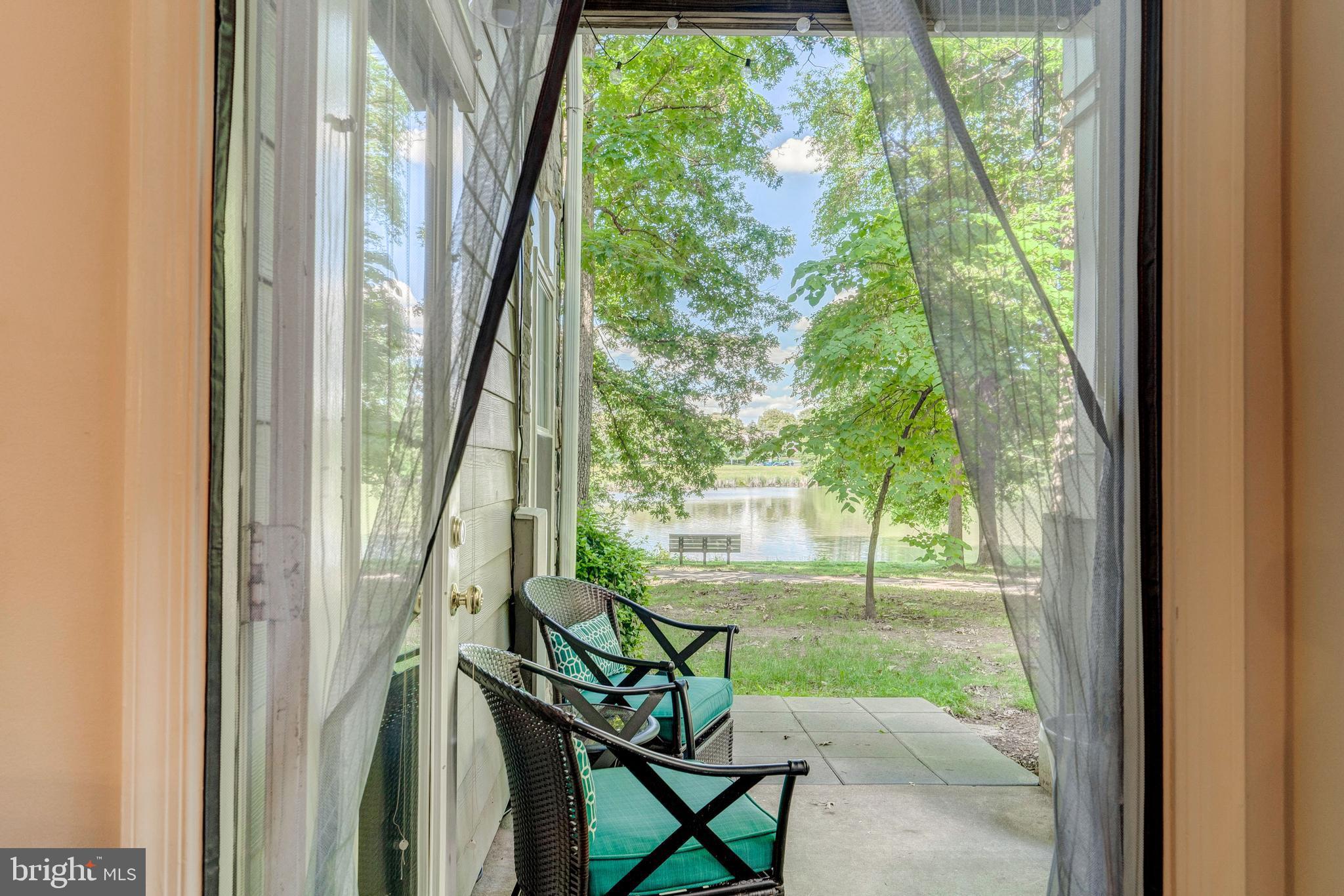 EDGEWATER AT TOWN CENTER - Residential