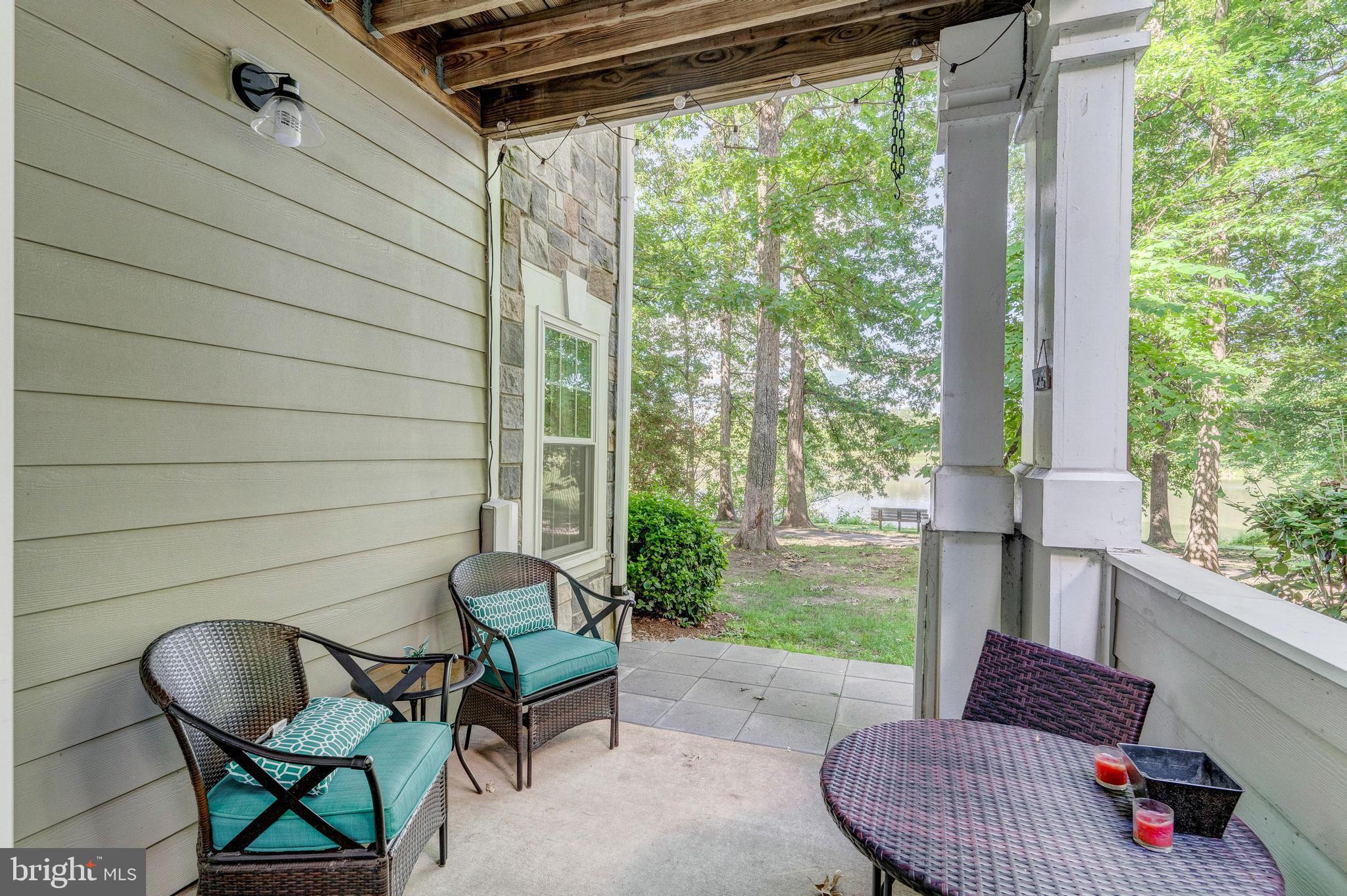 EDGEWATER AT TOWN CENTER - Residential