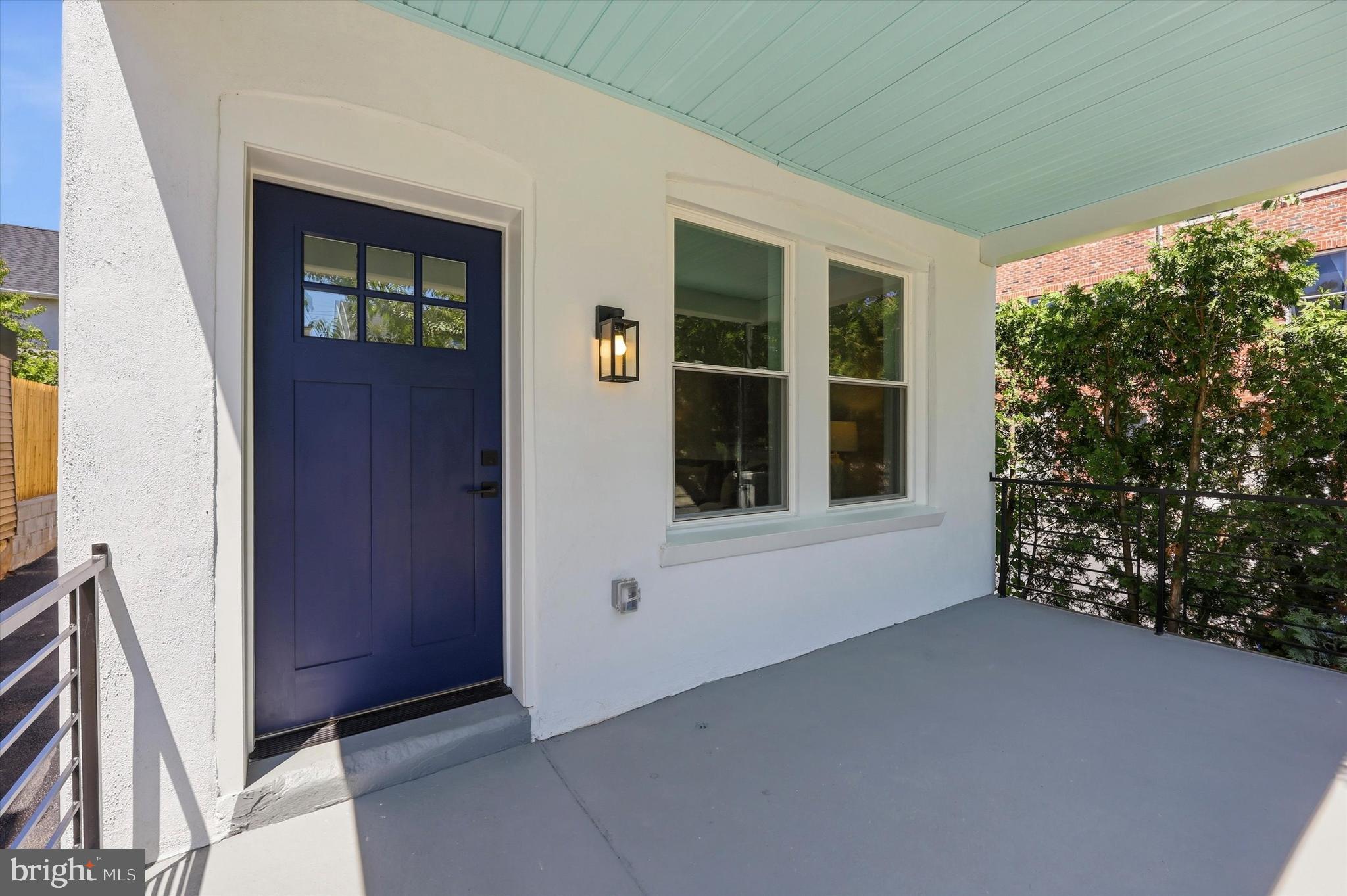 404 LEVERINGTON AVENUE