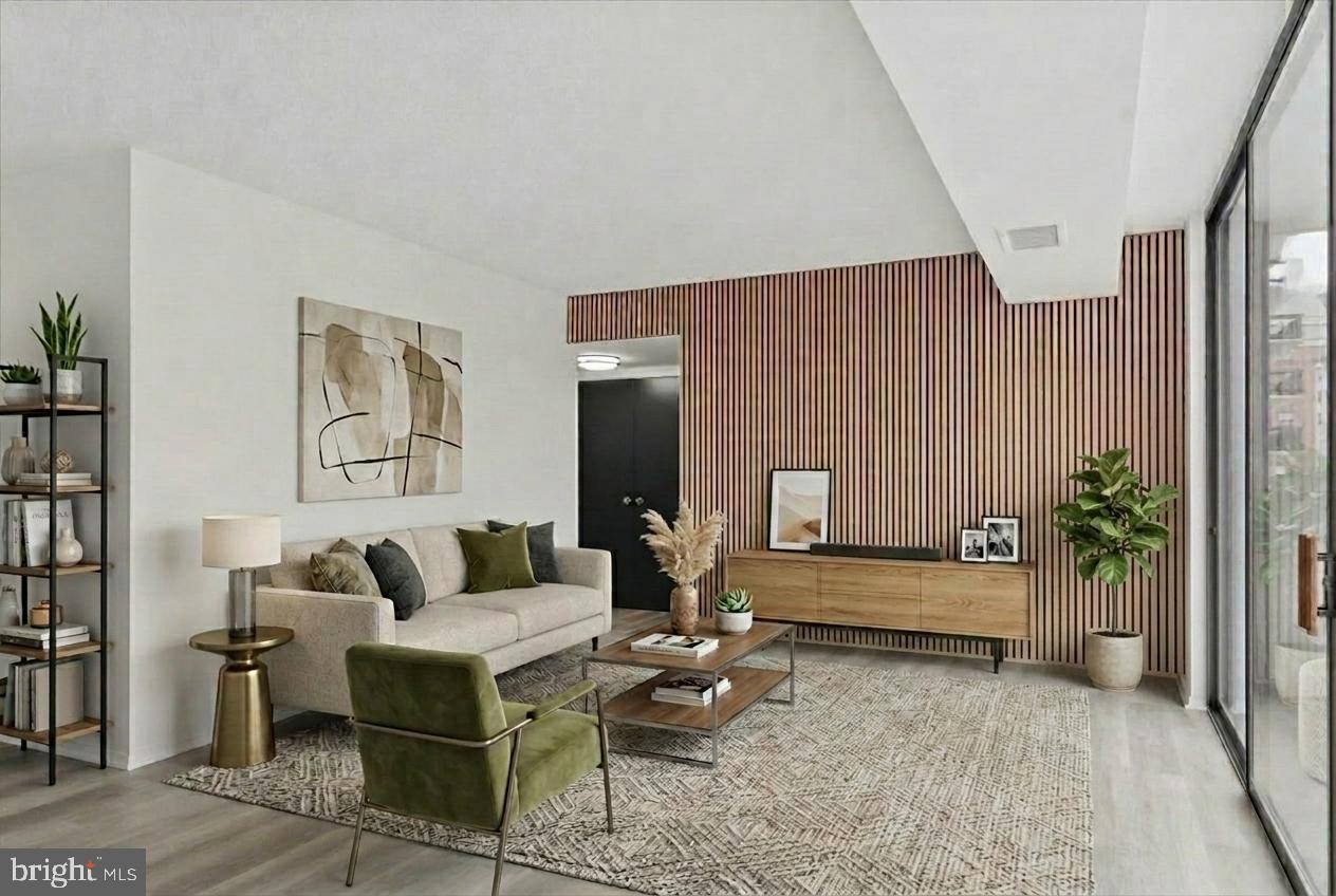 3800 N FAIRFAX DRIVE 207